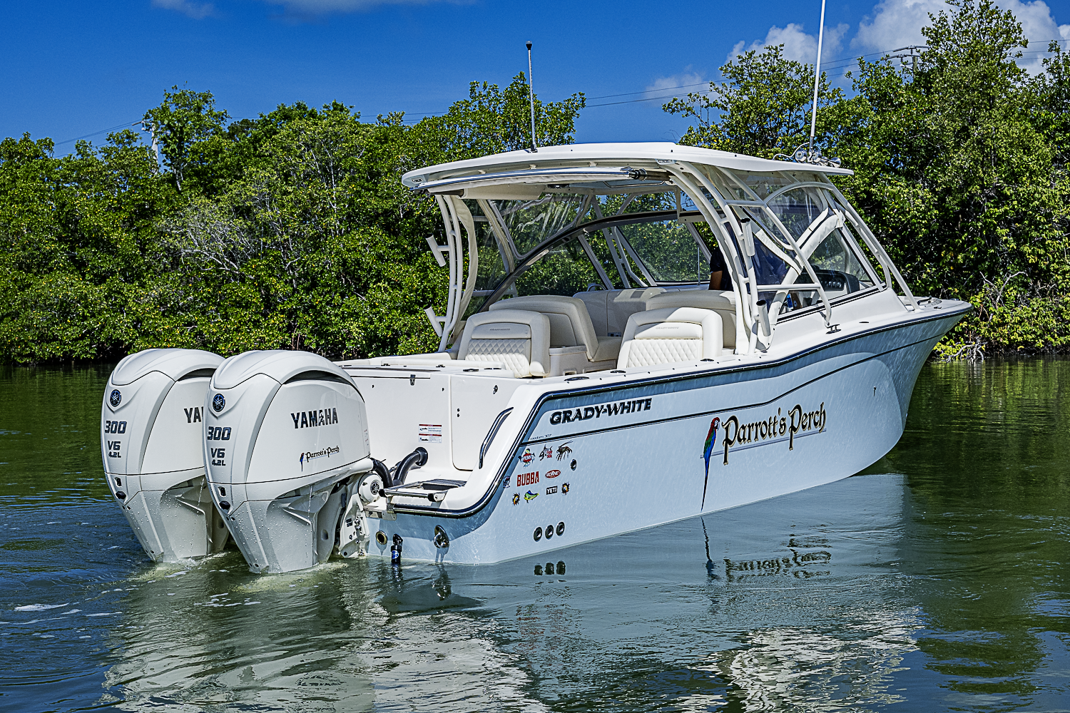Parrotts Perch yacht photo 19
