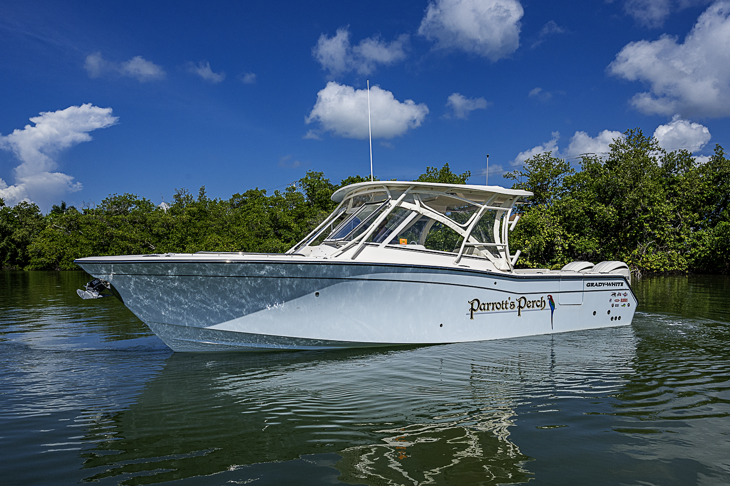Parrotts Perch yacht photo 4