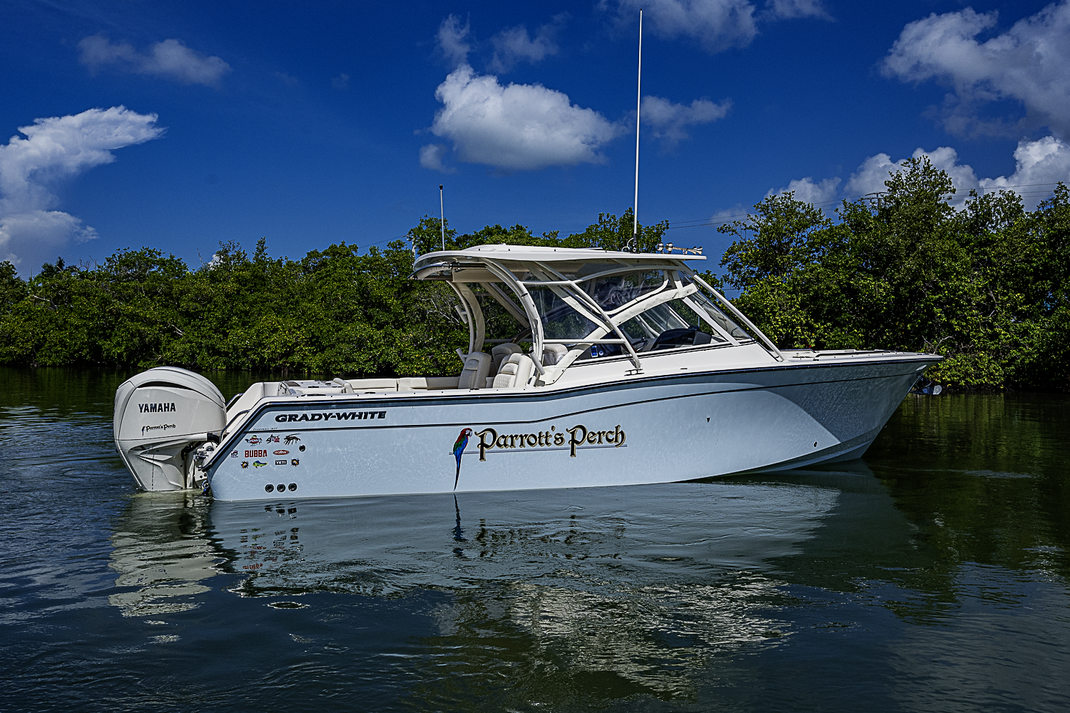 Parrotts Perch yacht photo 16