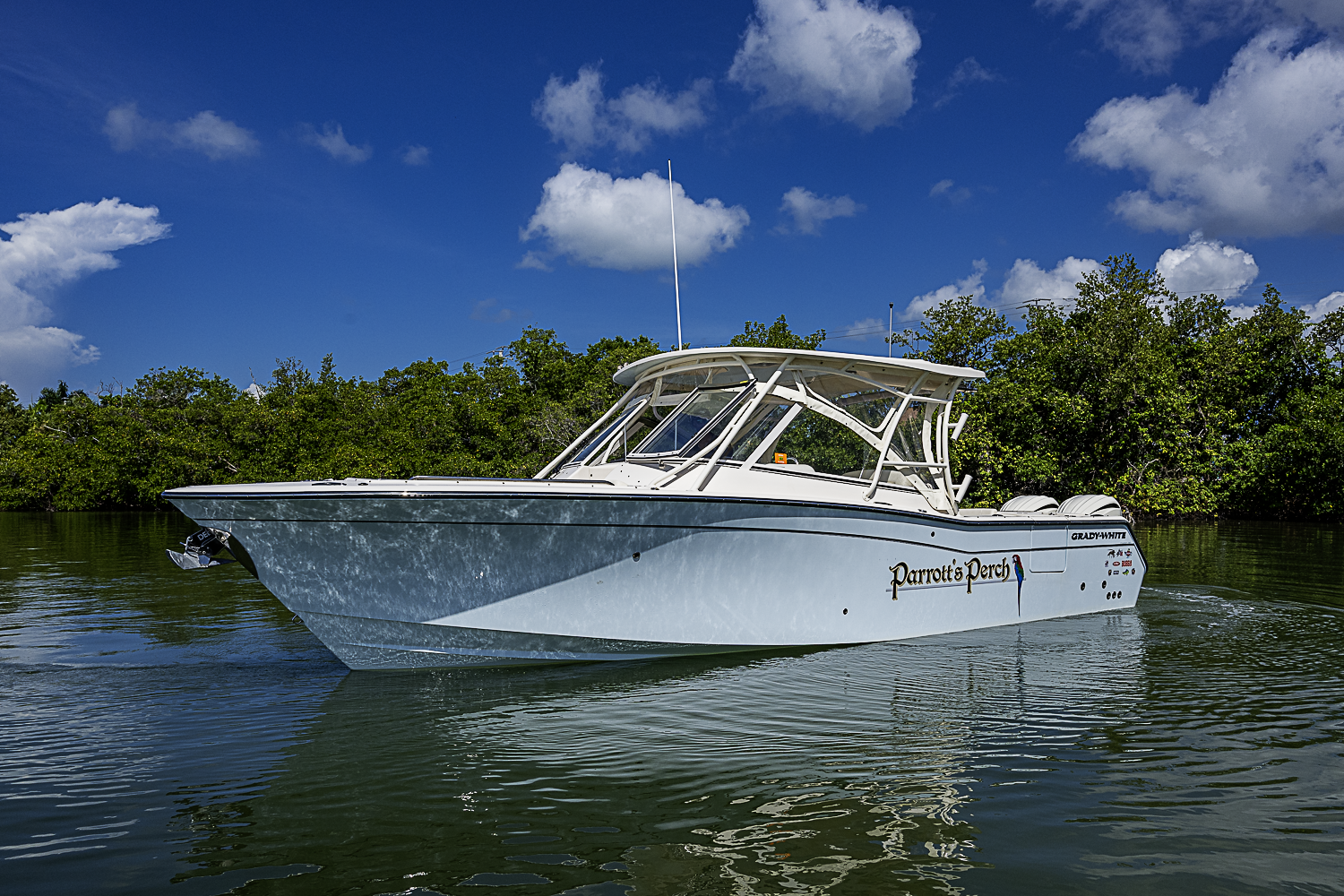 Parrotts Perch yacht photo 5
