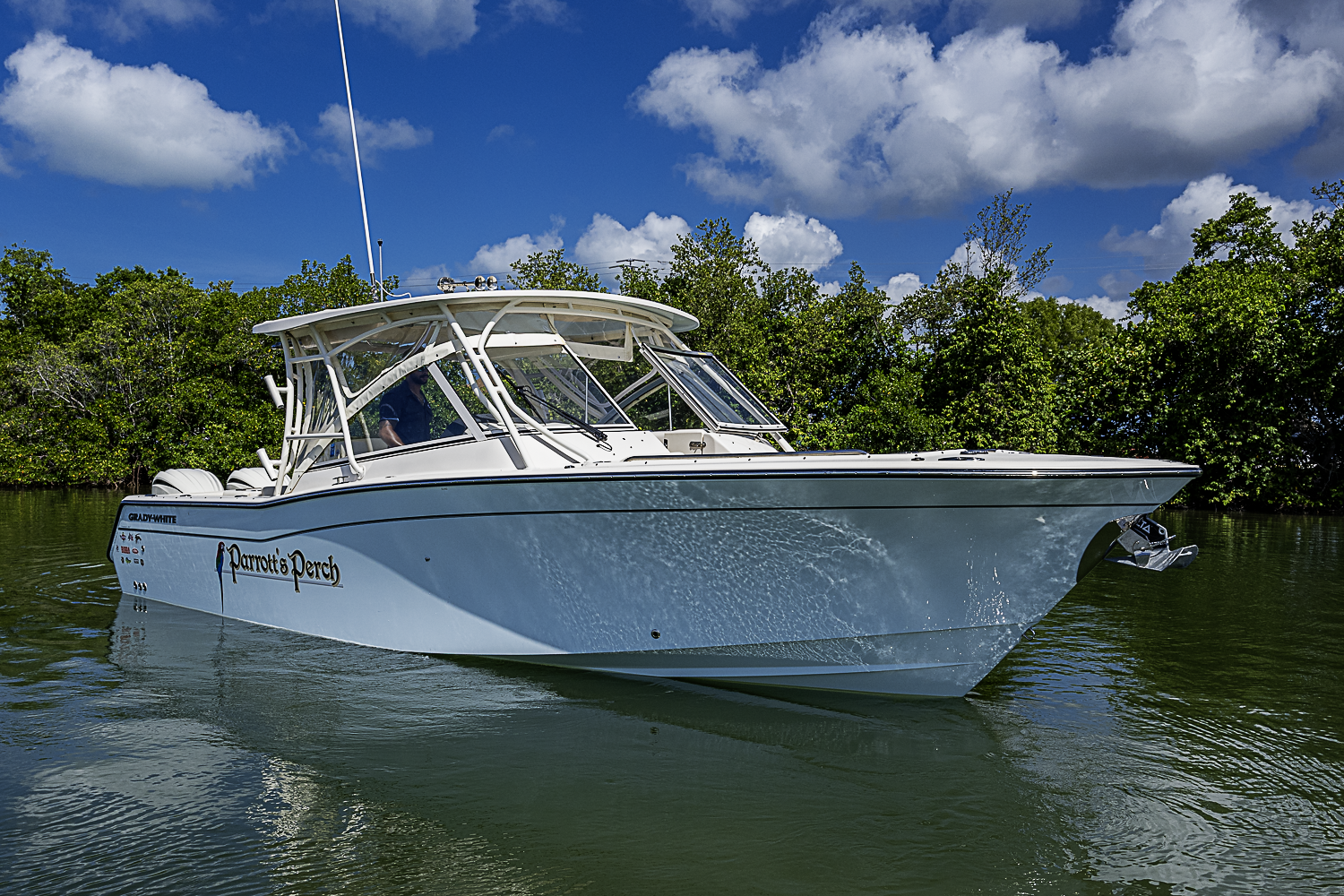 Parrotts Perch yacht photo 10