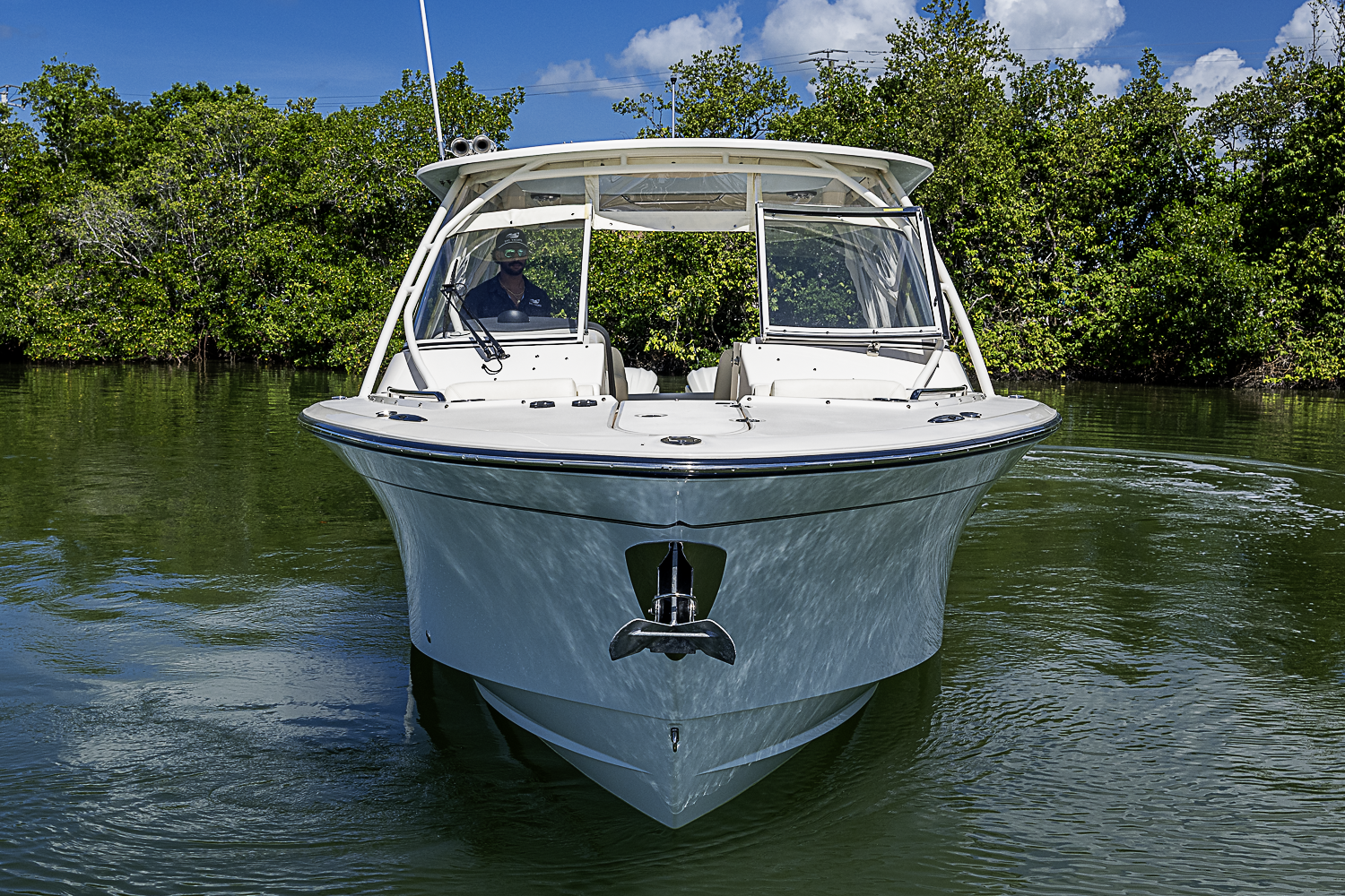 Parrotts Perch yacht photo 8