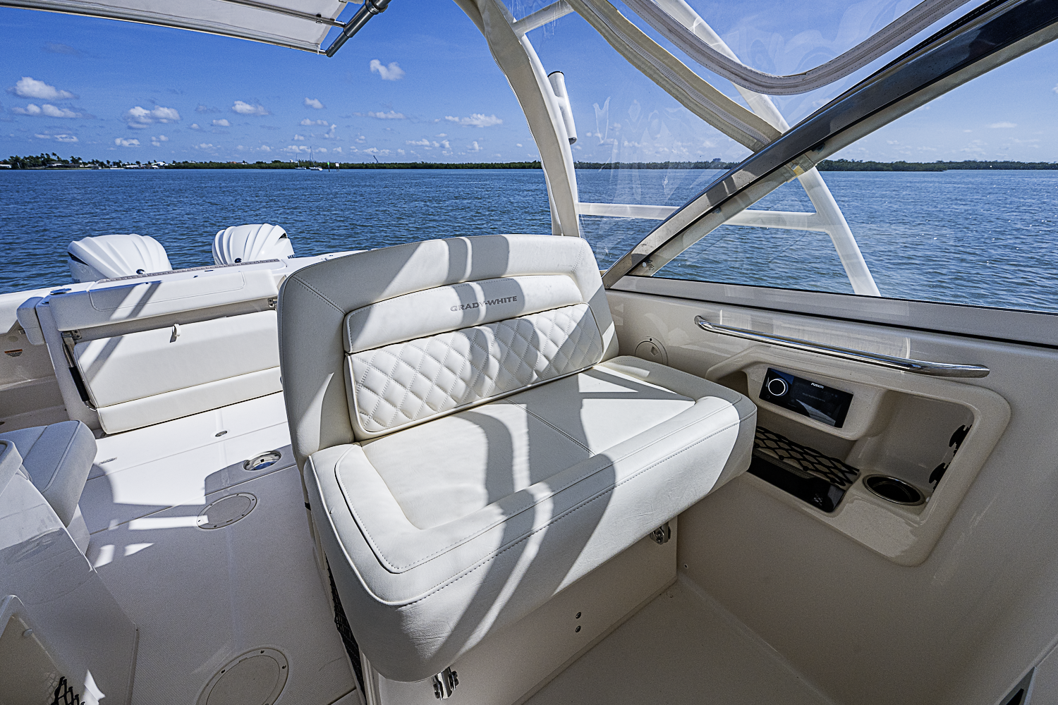 Parrotts Perch yacht photo 46