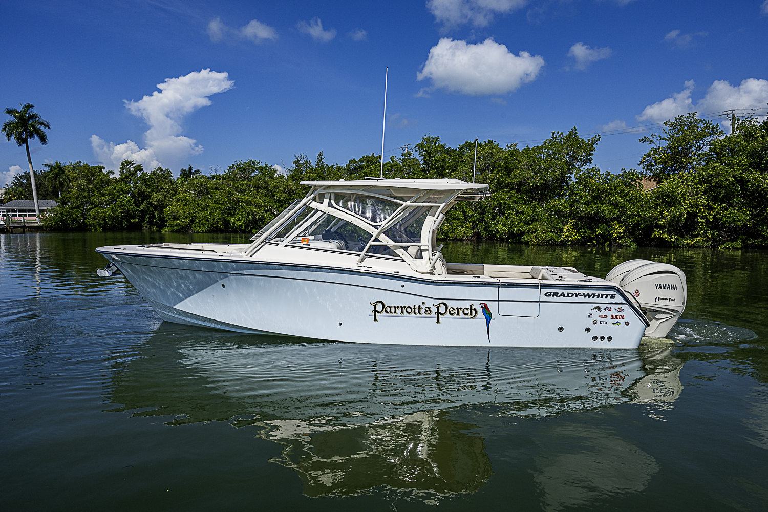 Parrotts Perch yacht photo 2