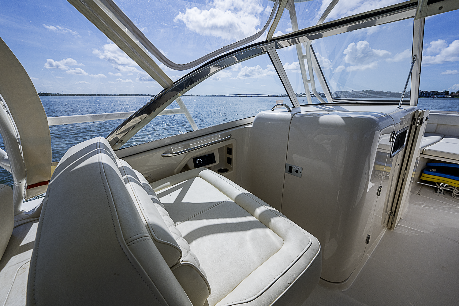 Parrotts Perch yacht photo 45