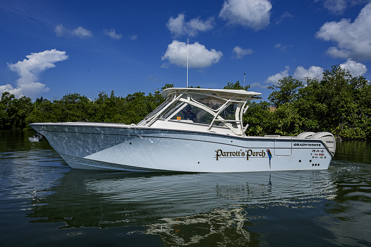 Parrotts Perch yacht photo 3