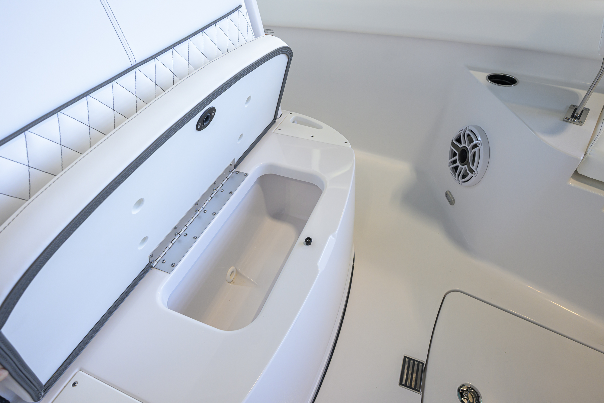 23 Sportsman 231 Heritage 29759 yacht photo 14