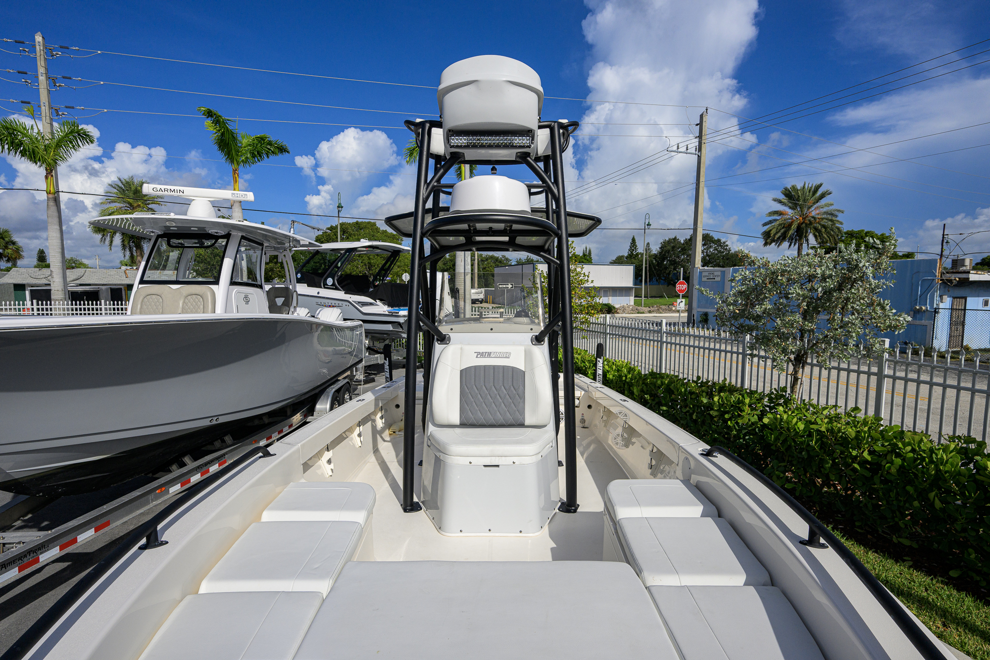 2600-044 yacht photo 25