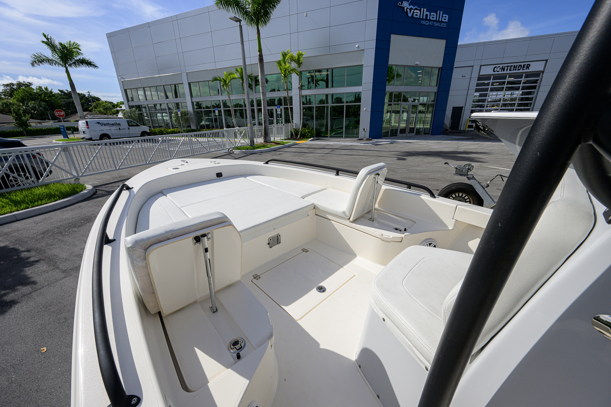 2600-044 yacht photo 22