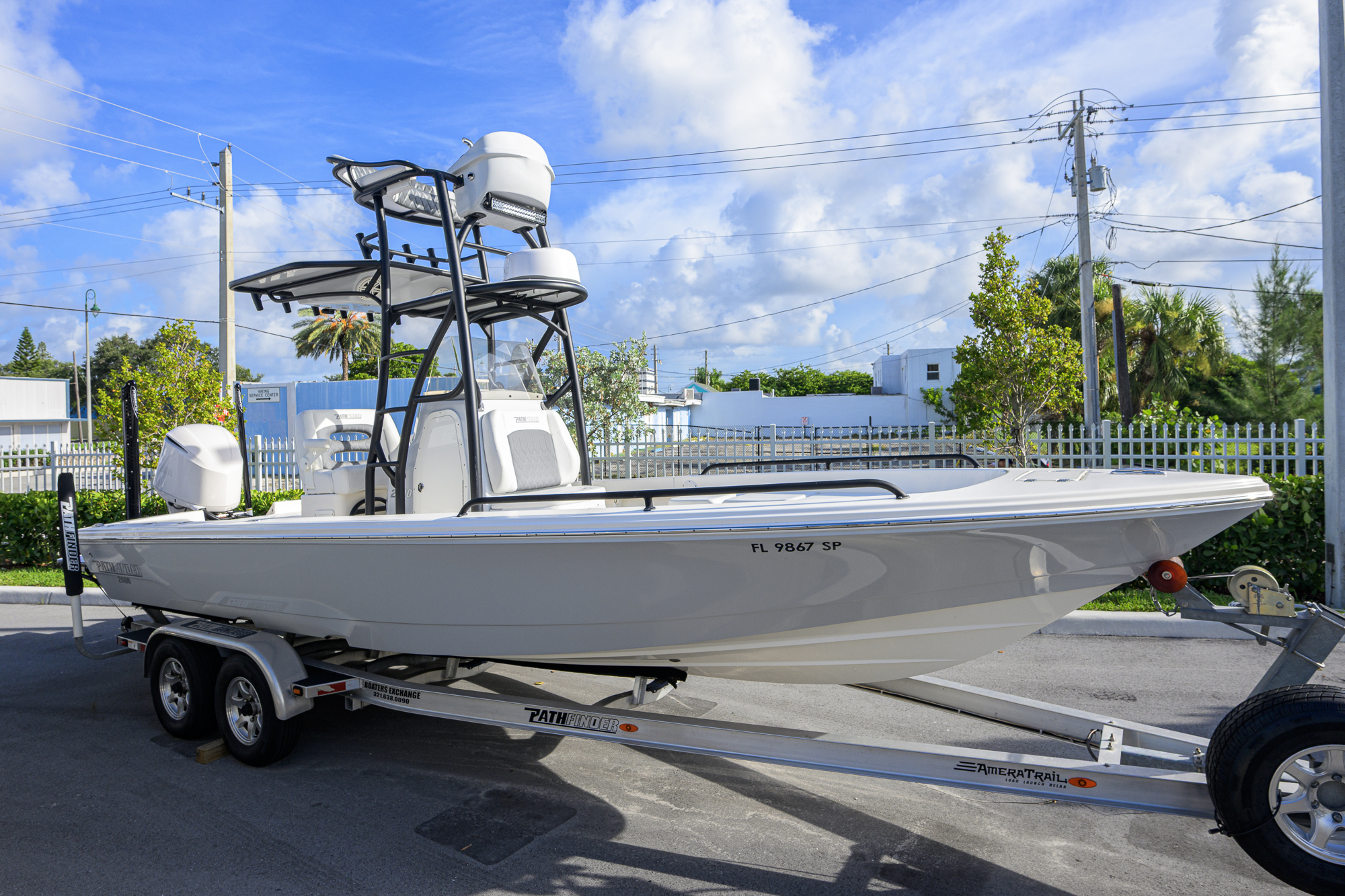 2600-044 yacht photo 1