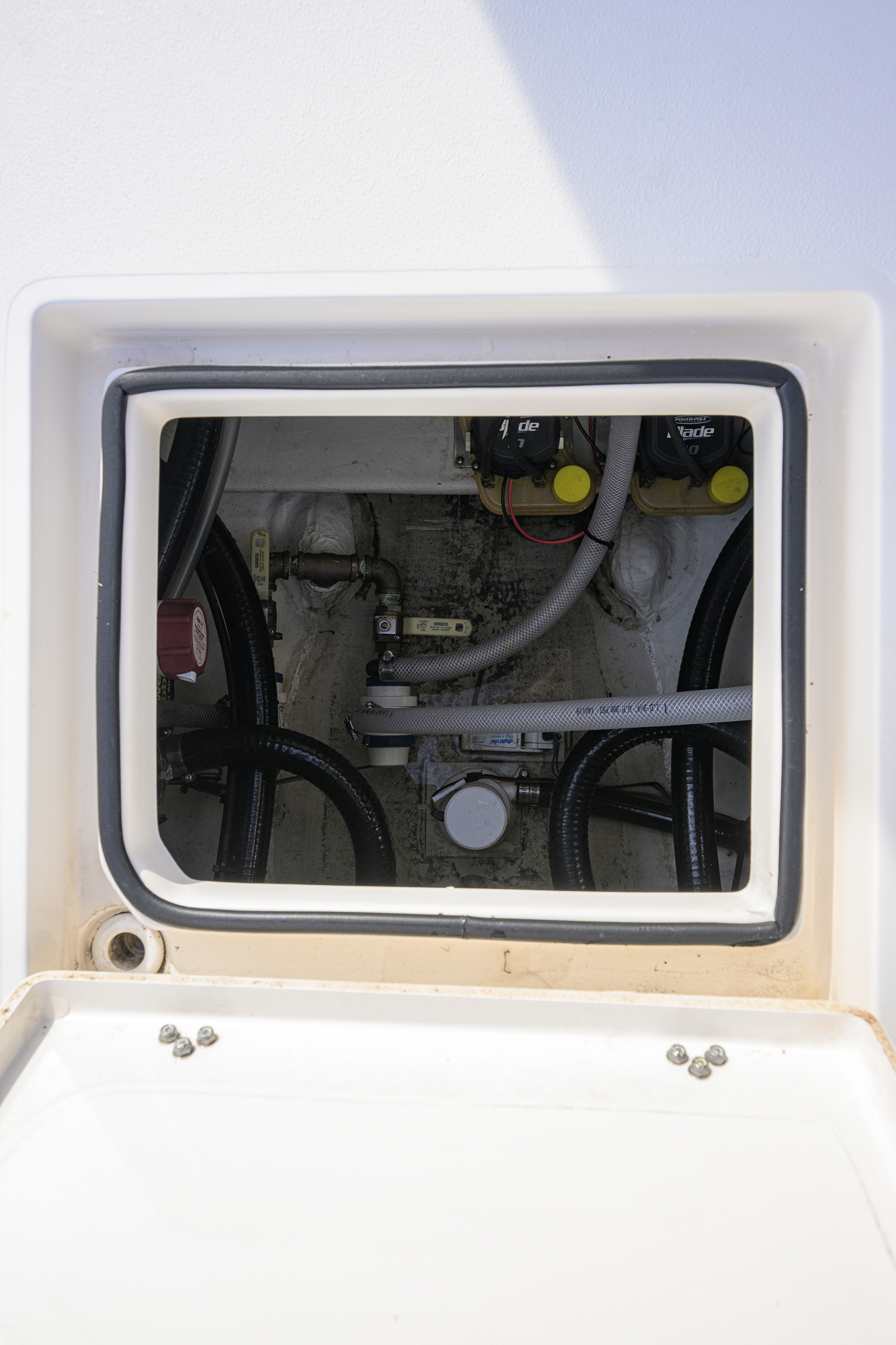 2600-044 yacht photo 45