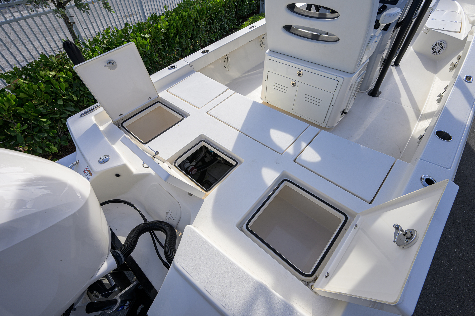 2600-044 yacht photo 42