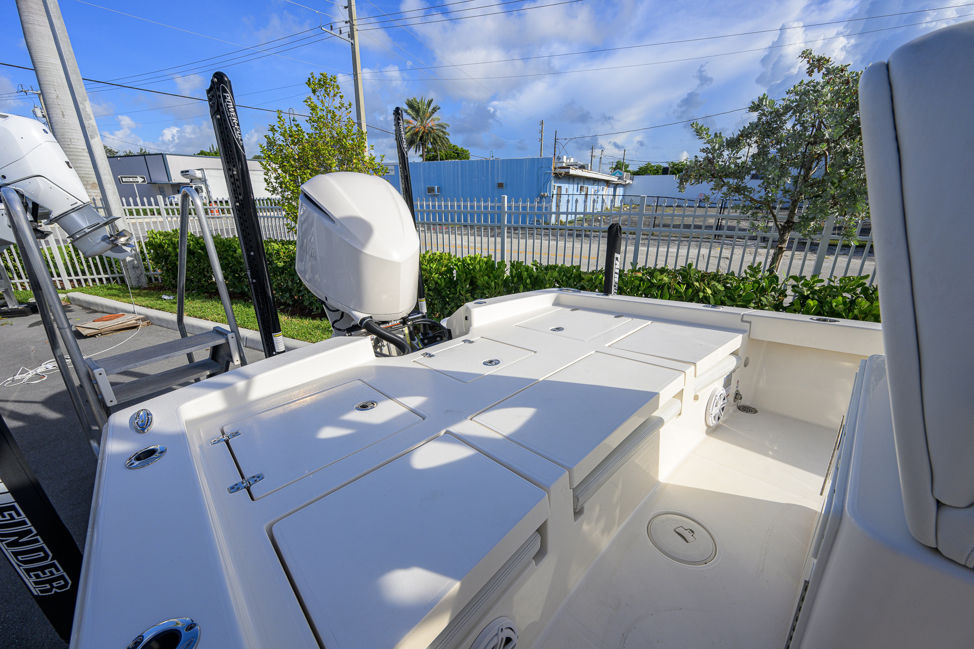 2600-044 yacht photo 35