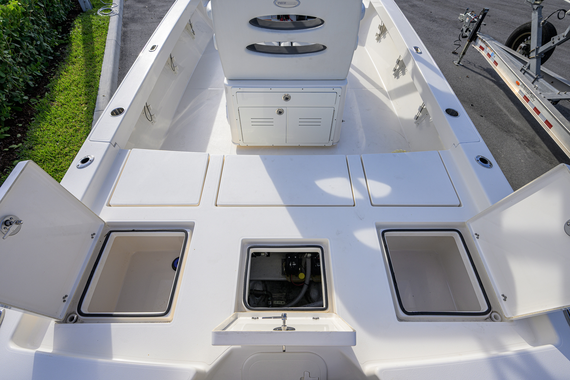 2600-044 yacht photo 43