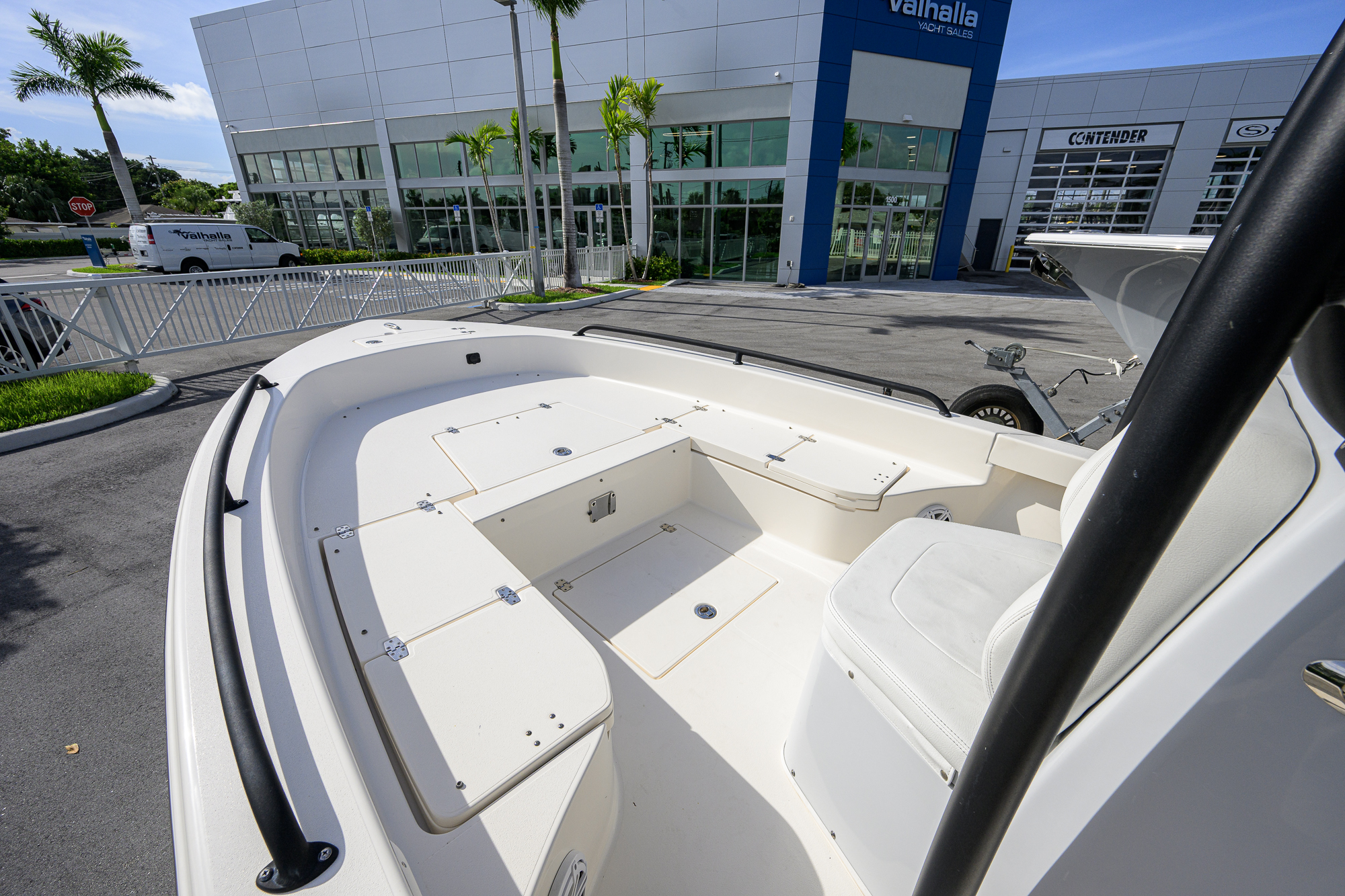 2600-044 yacht photo 29