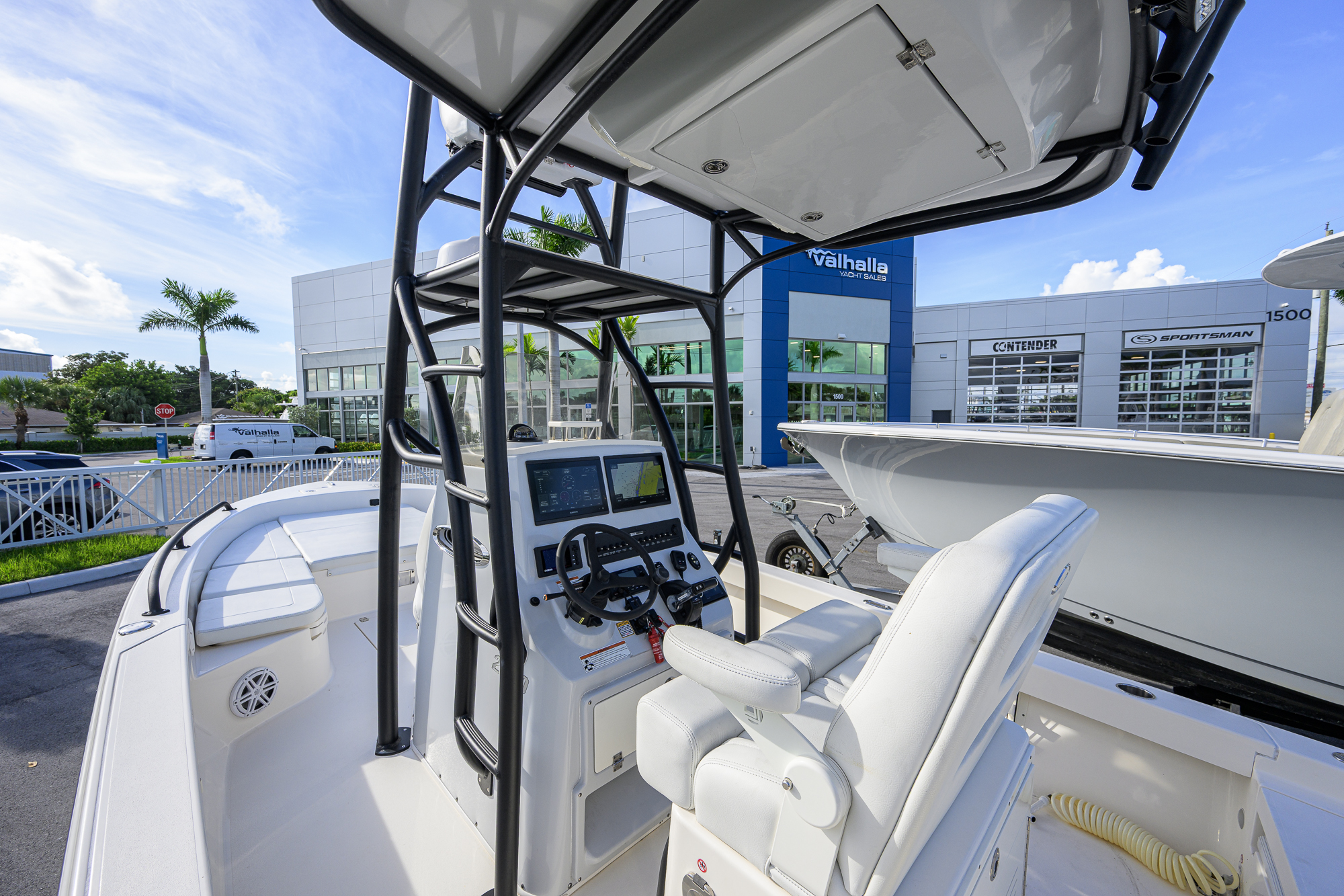 2600-044 yacht photo 49