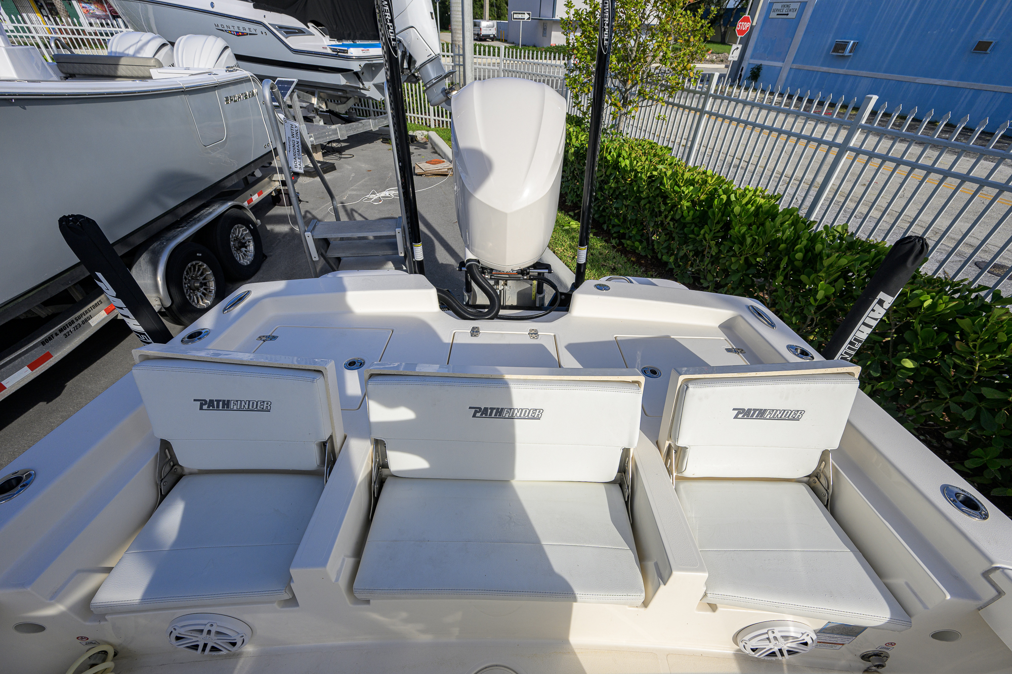 2600-044 yacht photo 38