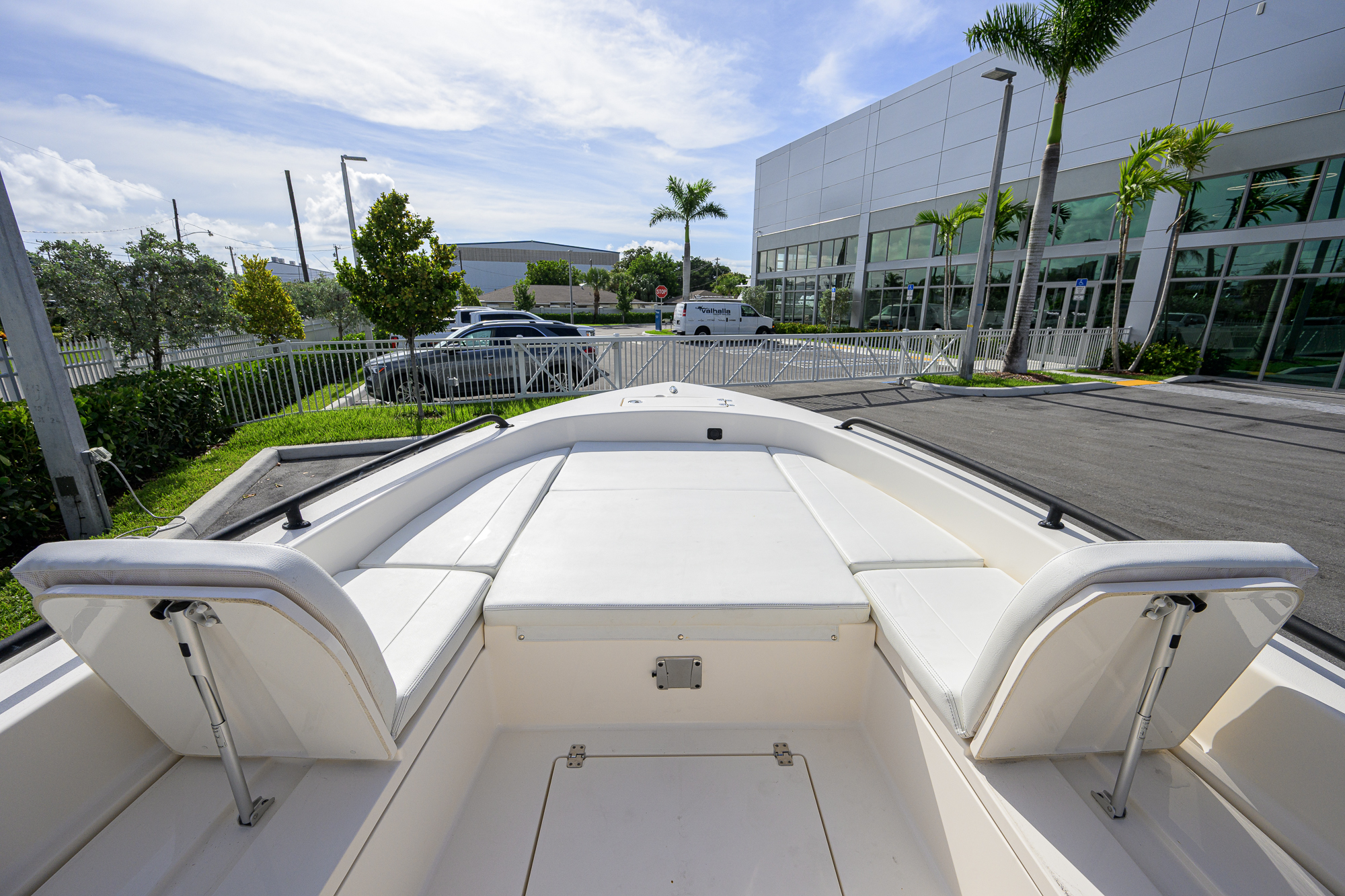 2600-044 yacht photo 21