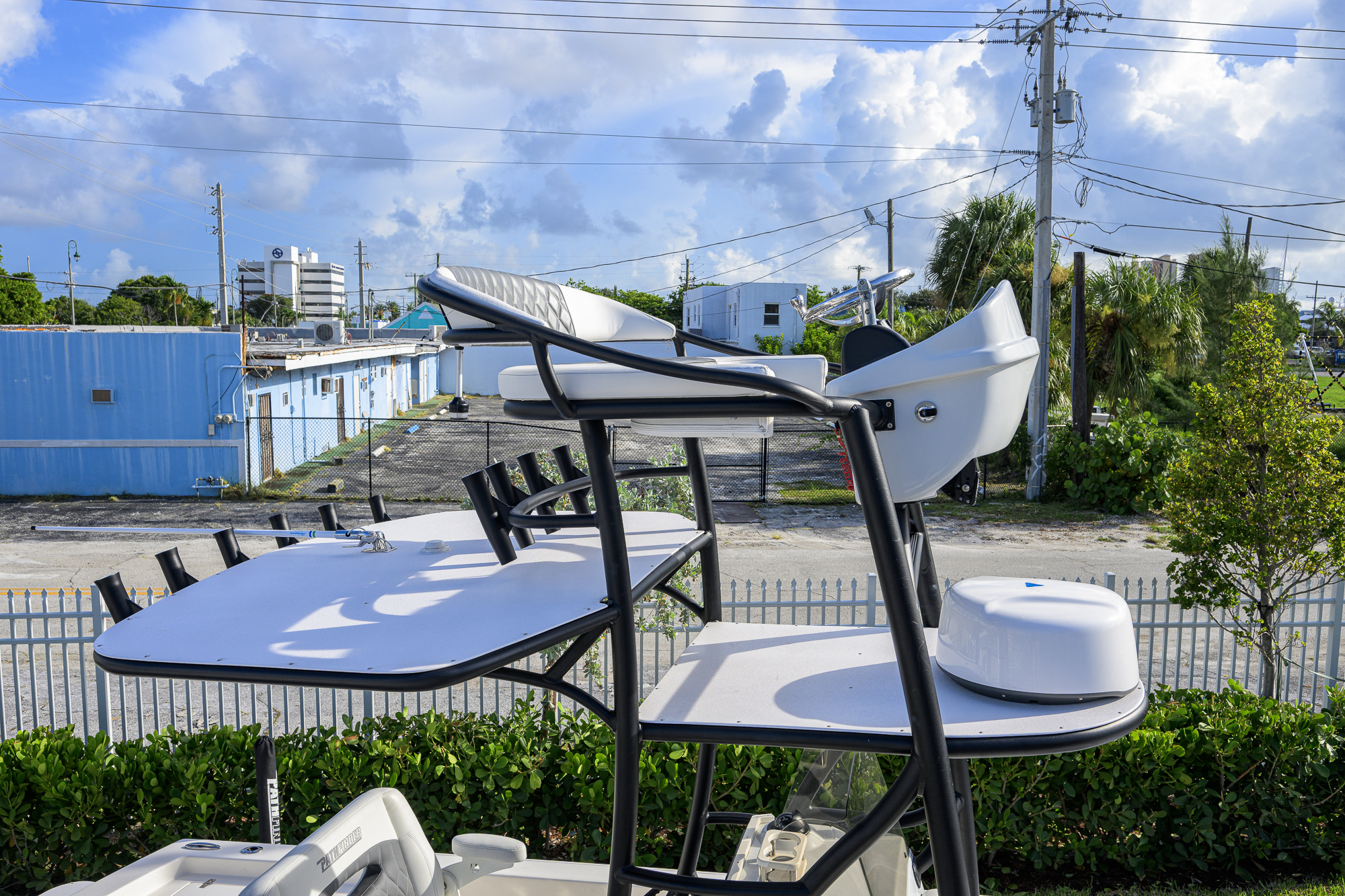 2600-044 yacht photo 12