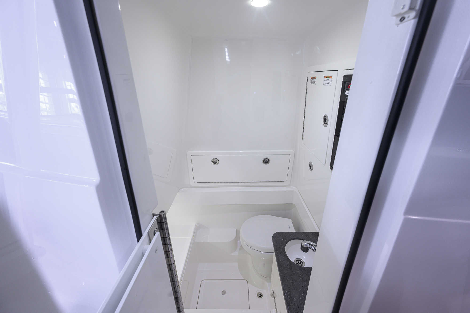 Damn Fi Care yacht photo 68