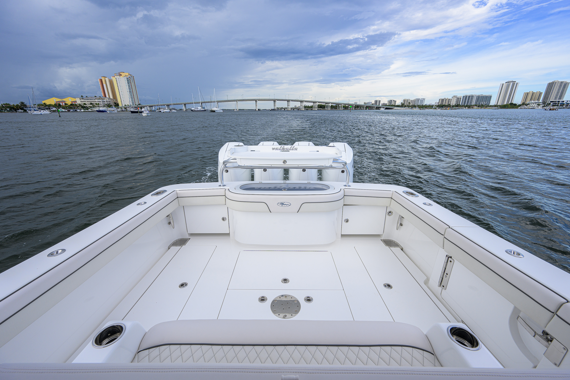 Overbooked yacht photo 52
