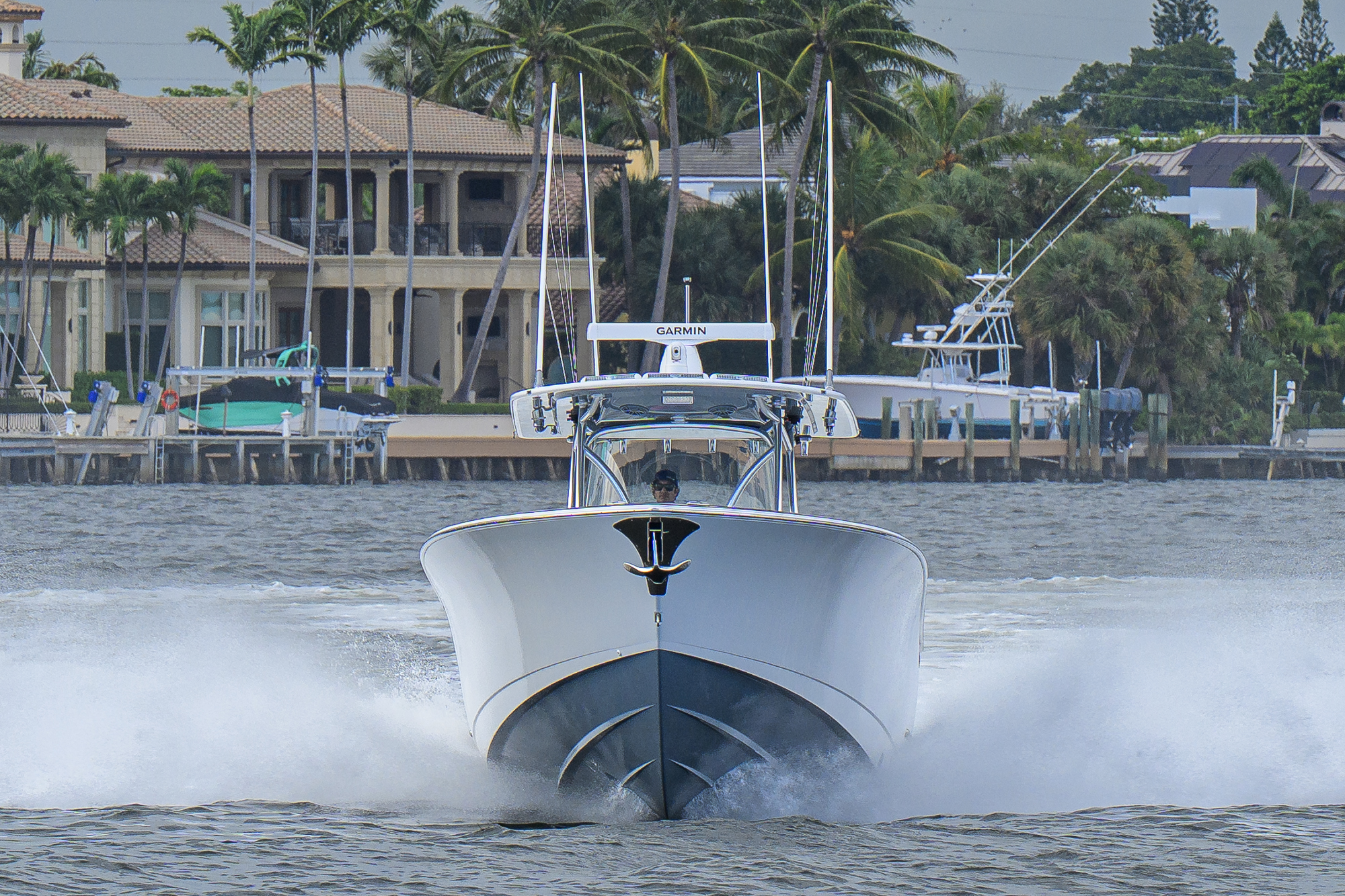 Overbooked yacht photo 30