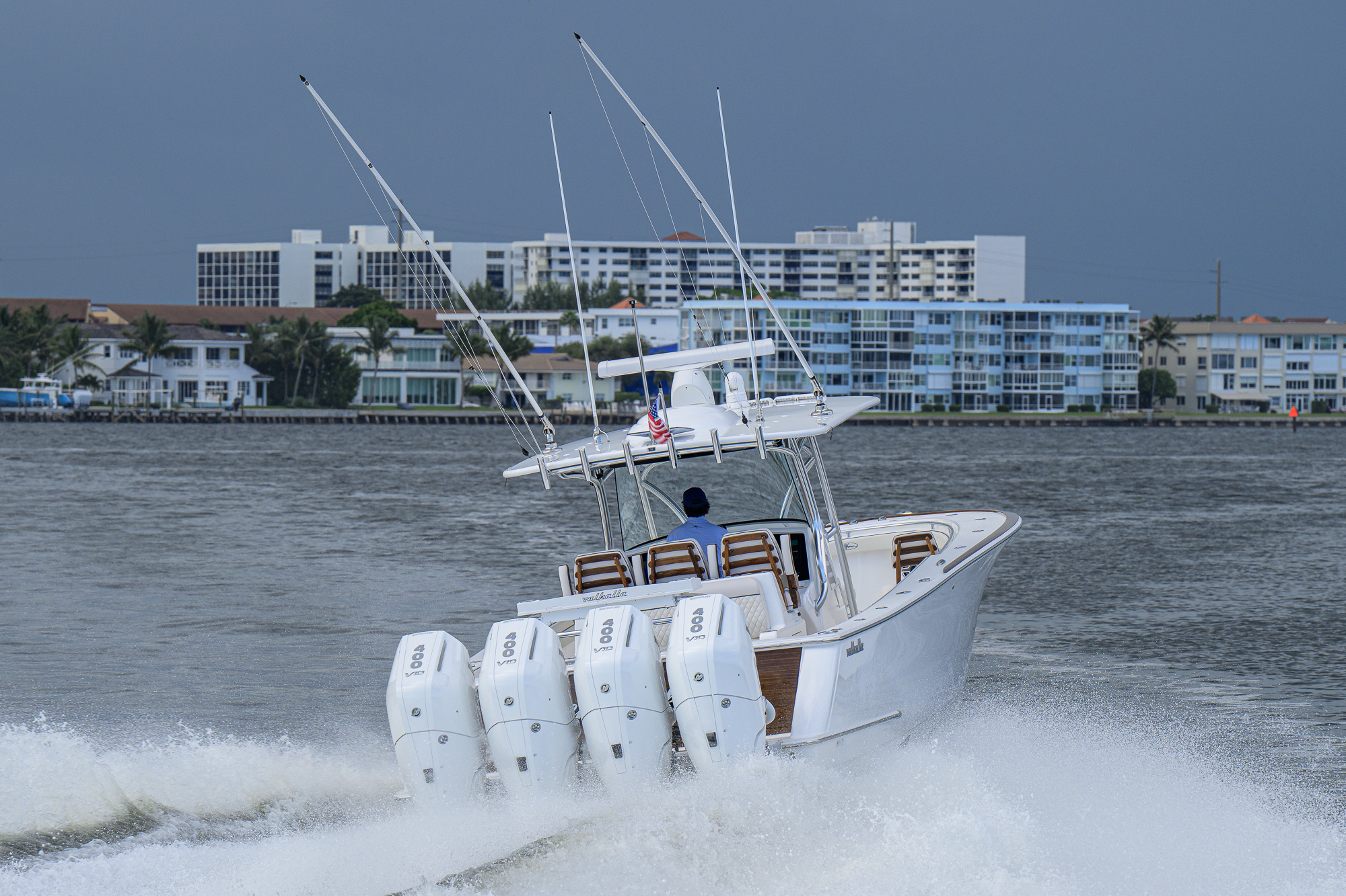 Overbooked yacht photo 29