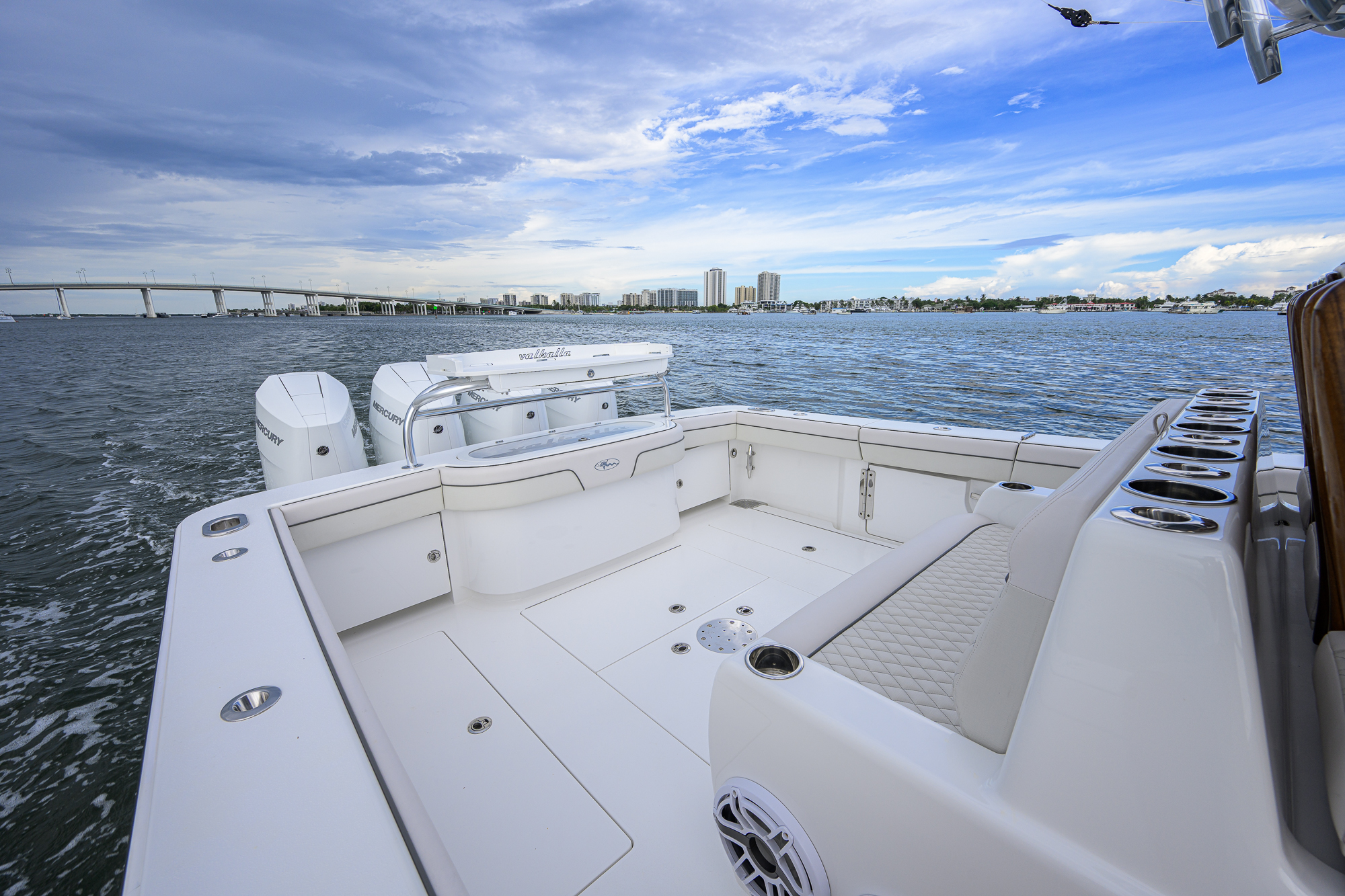 Overbooked yacht photo 53