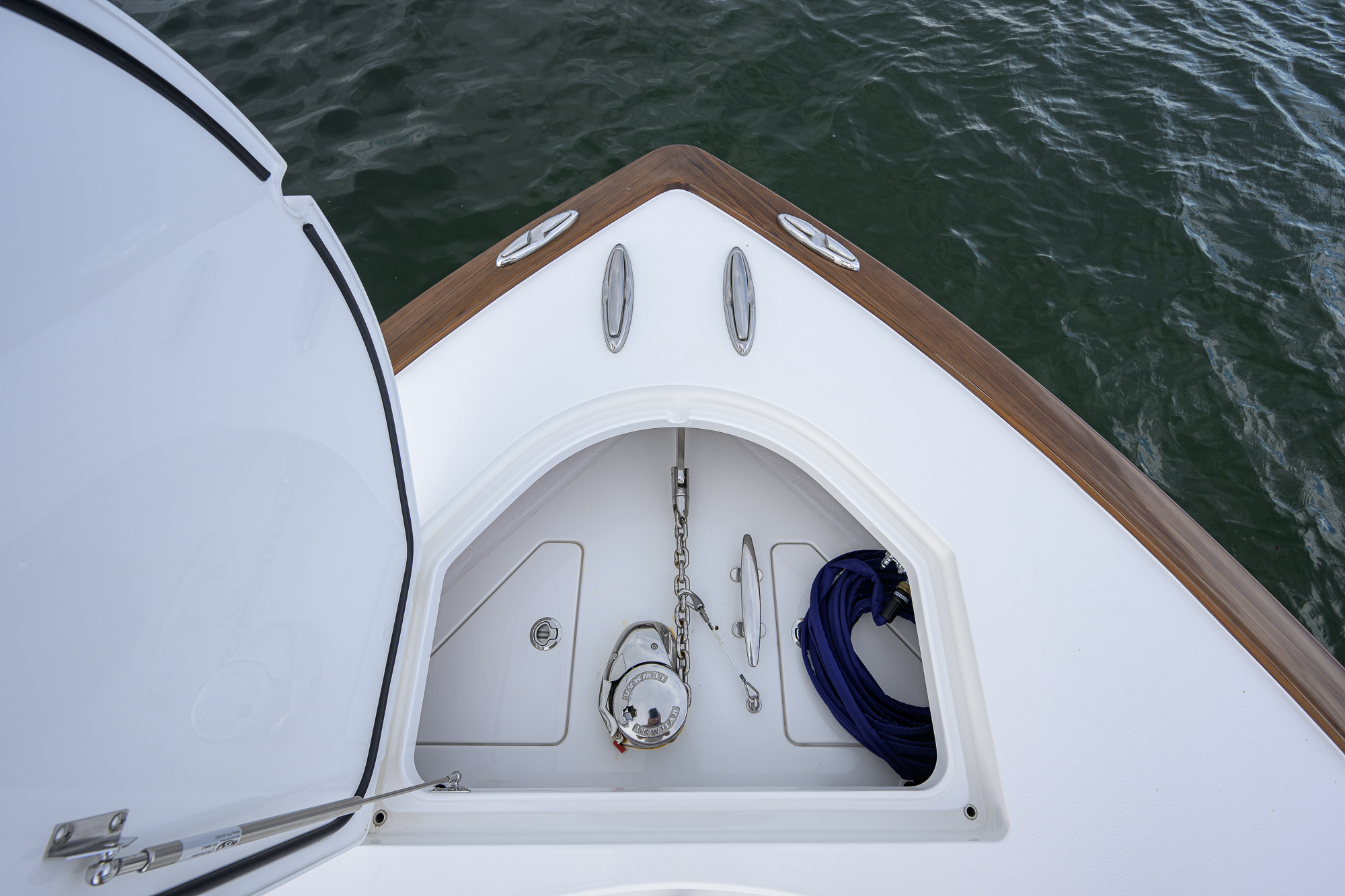 Overbooked yacht photo 42