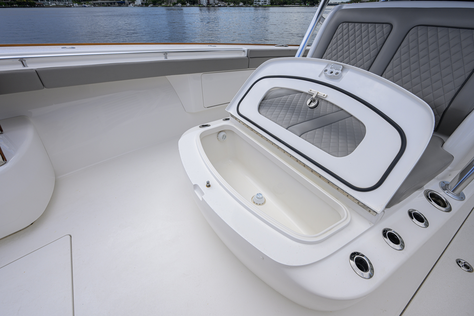 Svengali yacht photo 25