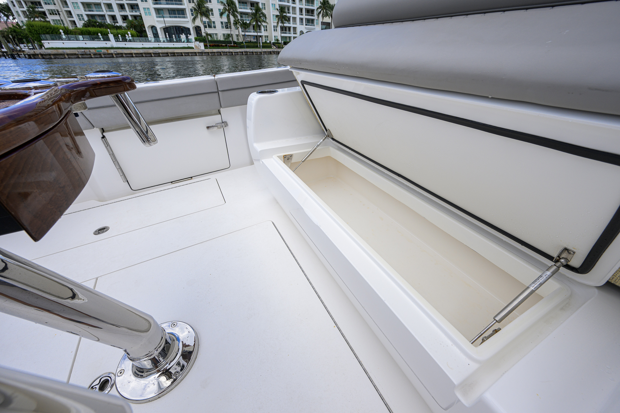 Svengali yacht photo 44