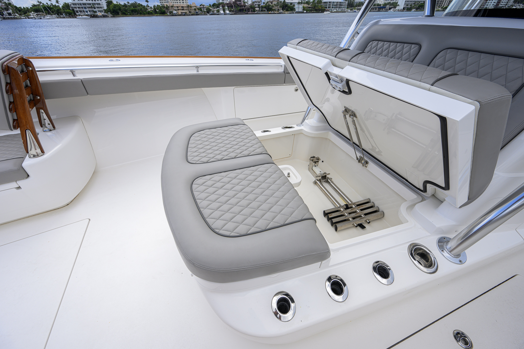 Svengali yacht photo 27