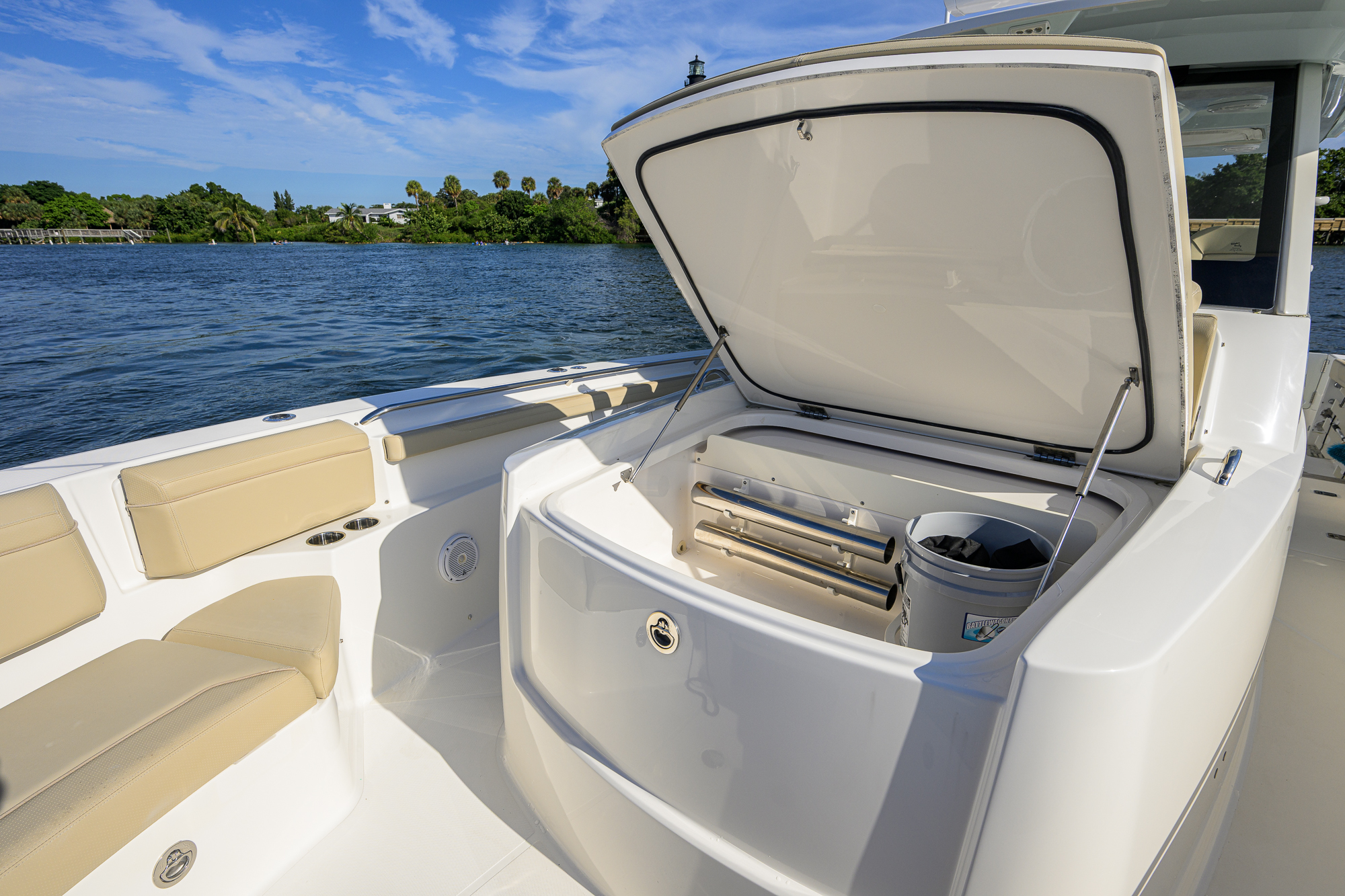 Changes In Latitude yacht photo 38