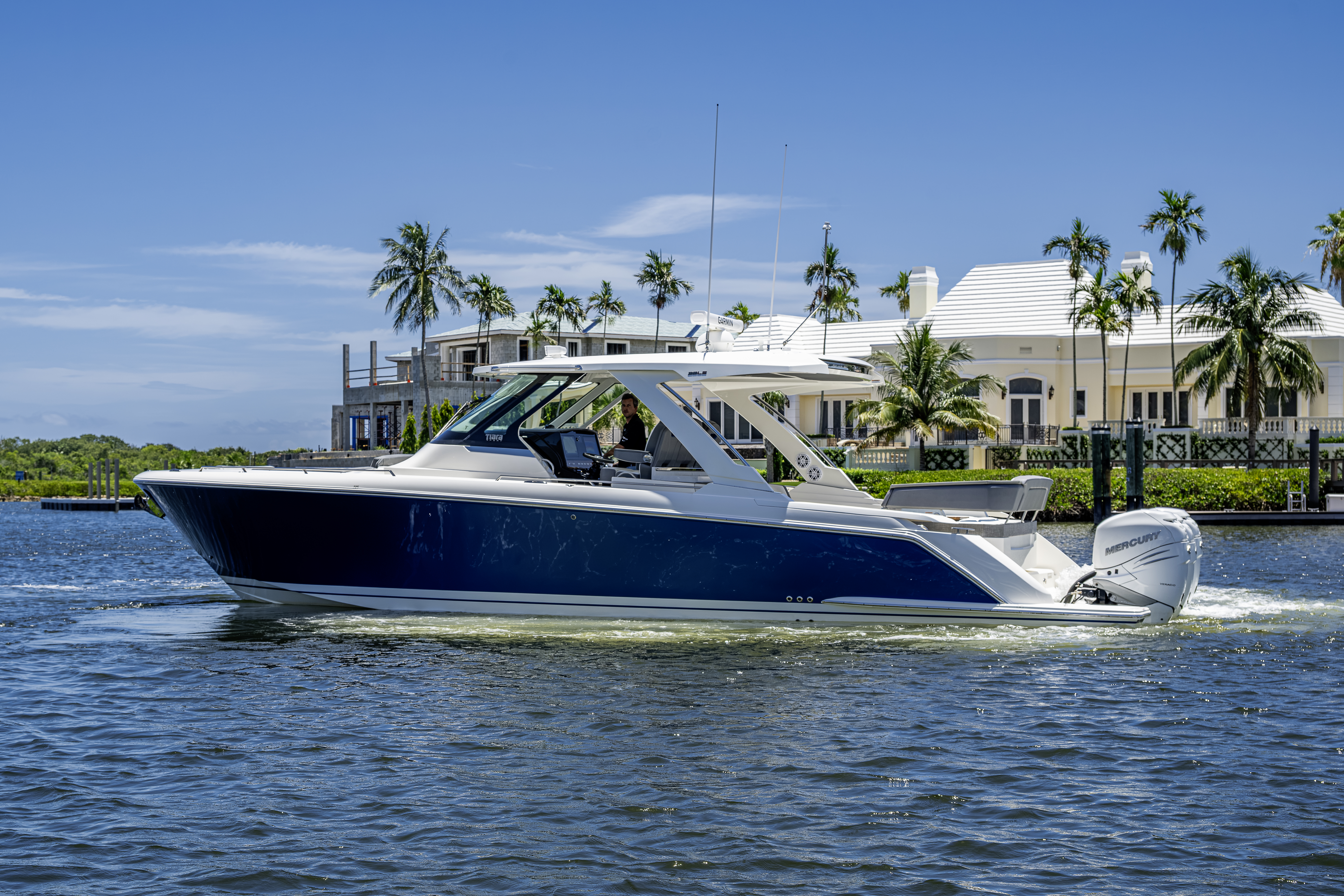 38 Tiara yacht photo 11