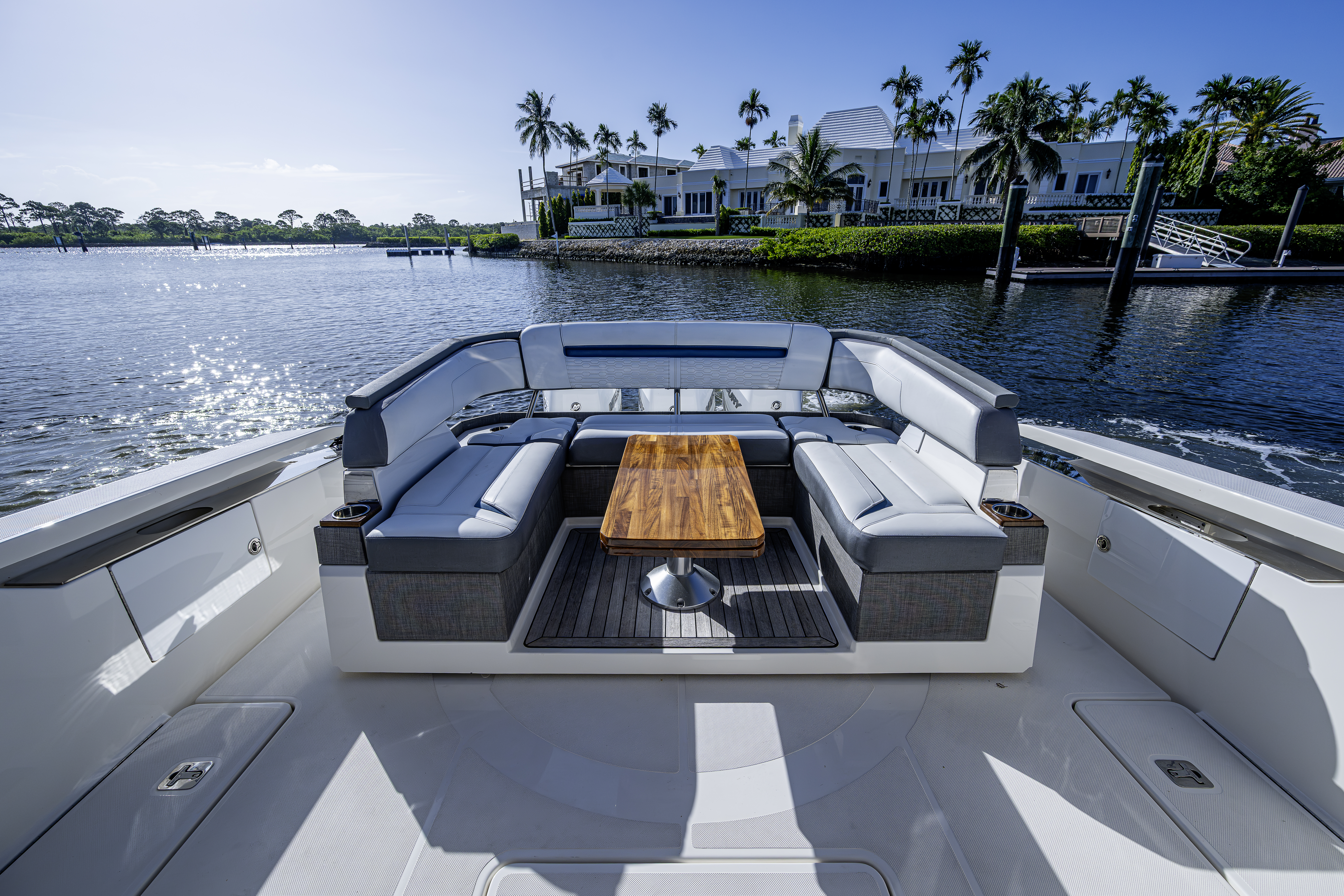 38 Tiara yacht photo 24