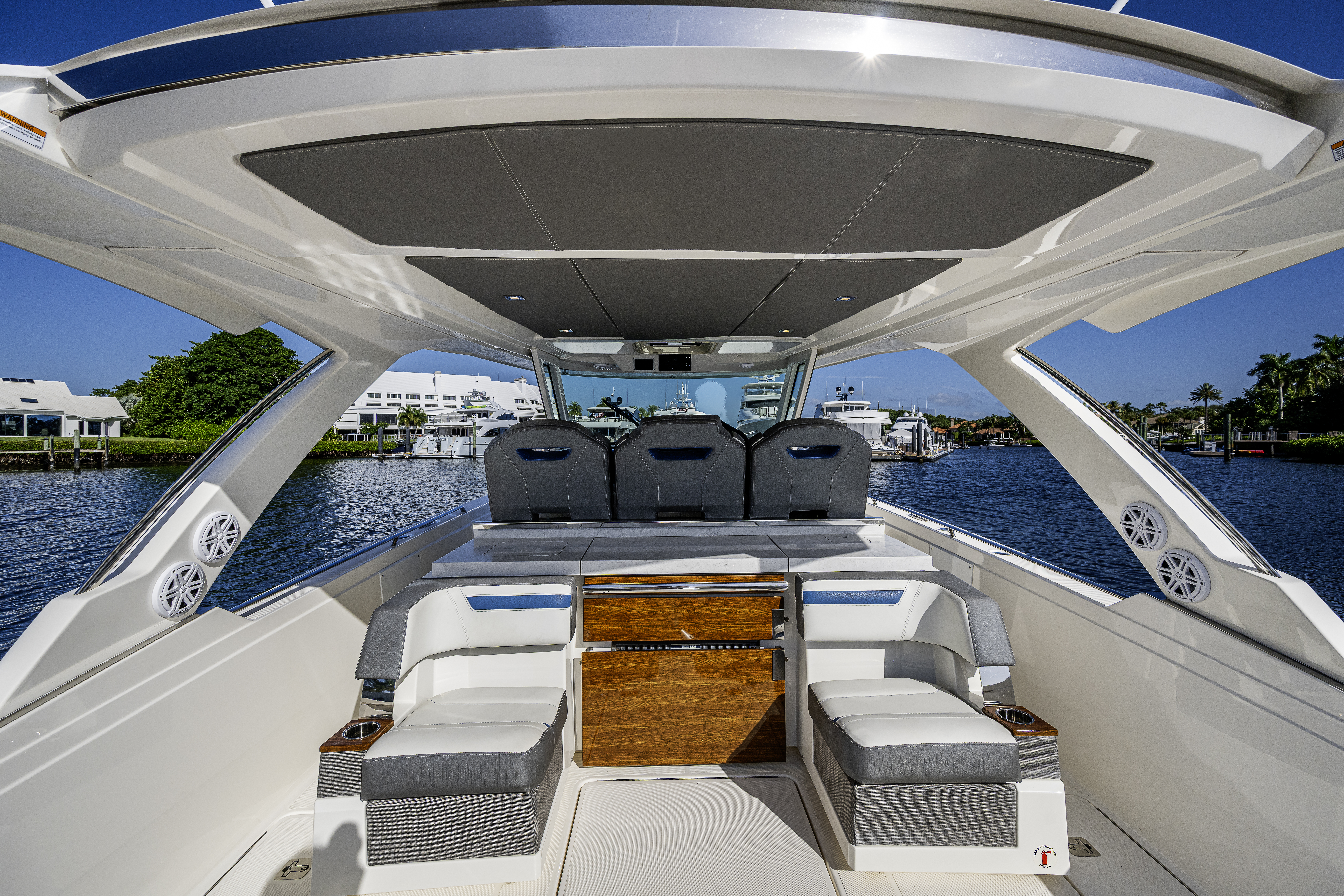 38 Tiara yacht photo 31