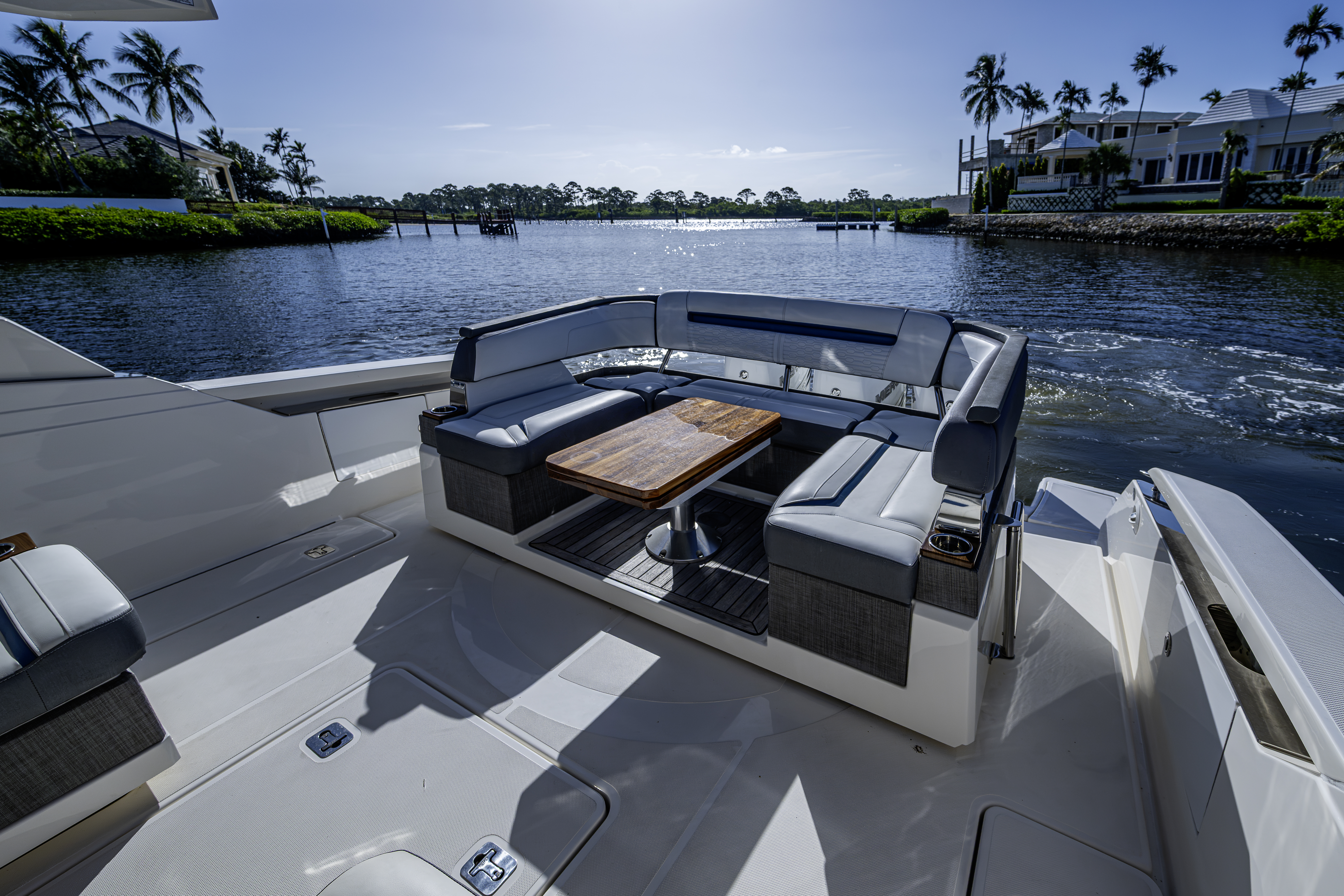 38 Tiara yacht photo 25