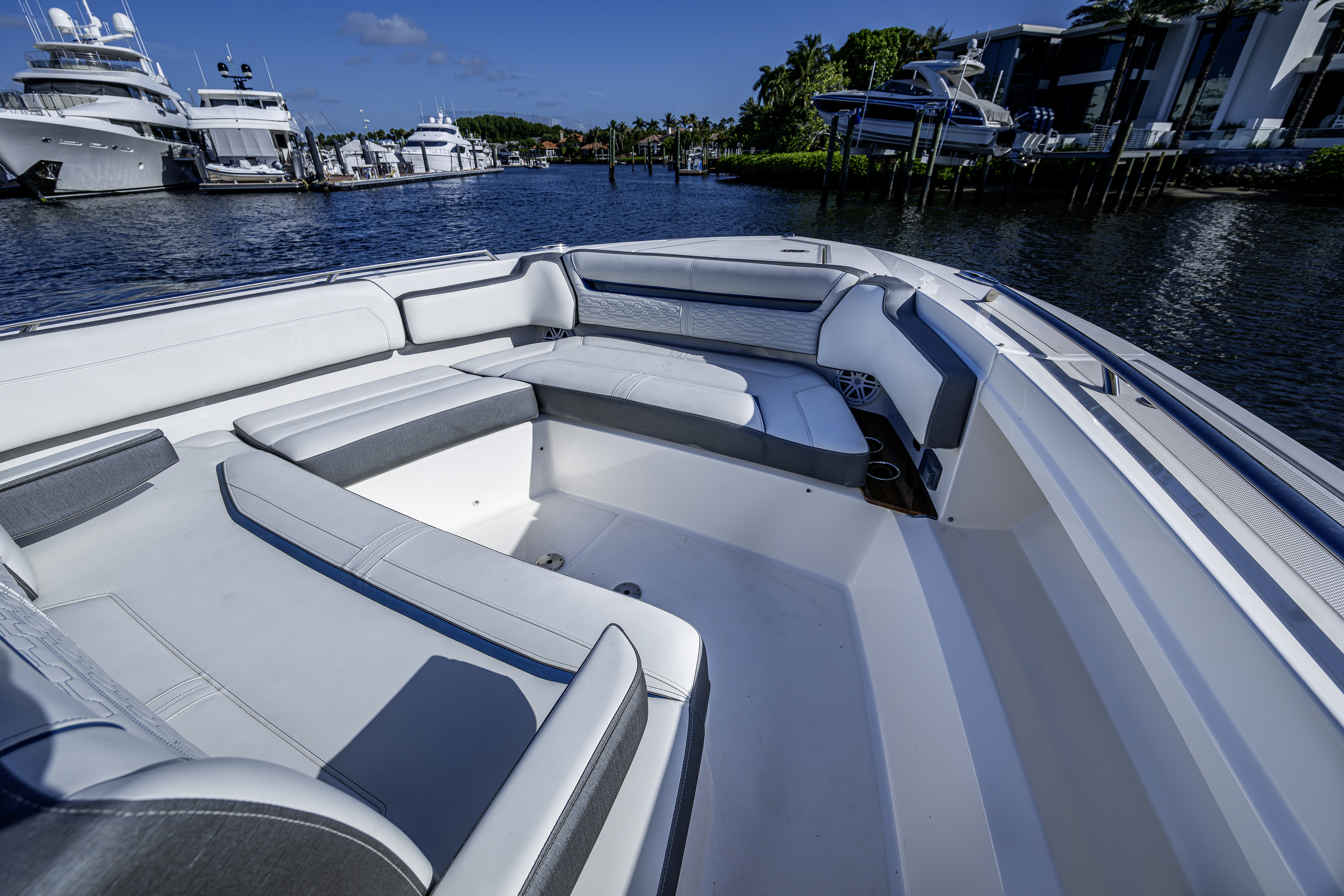 38 Tiara yacht photo 22