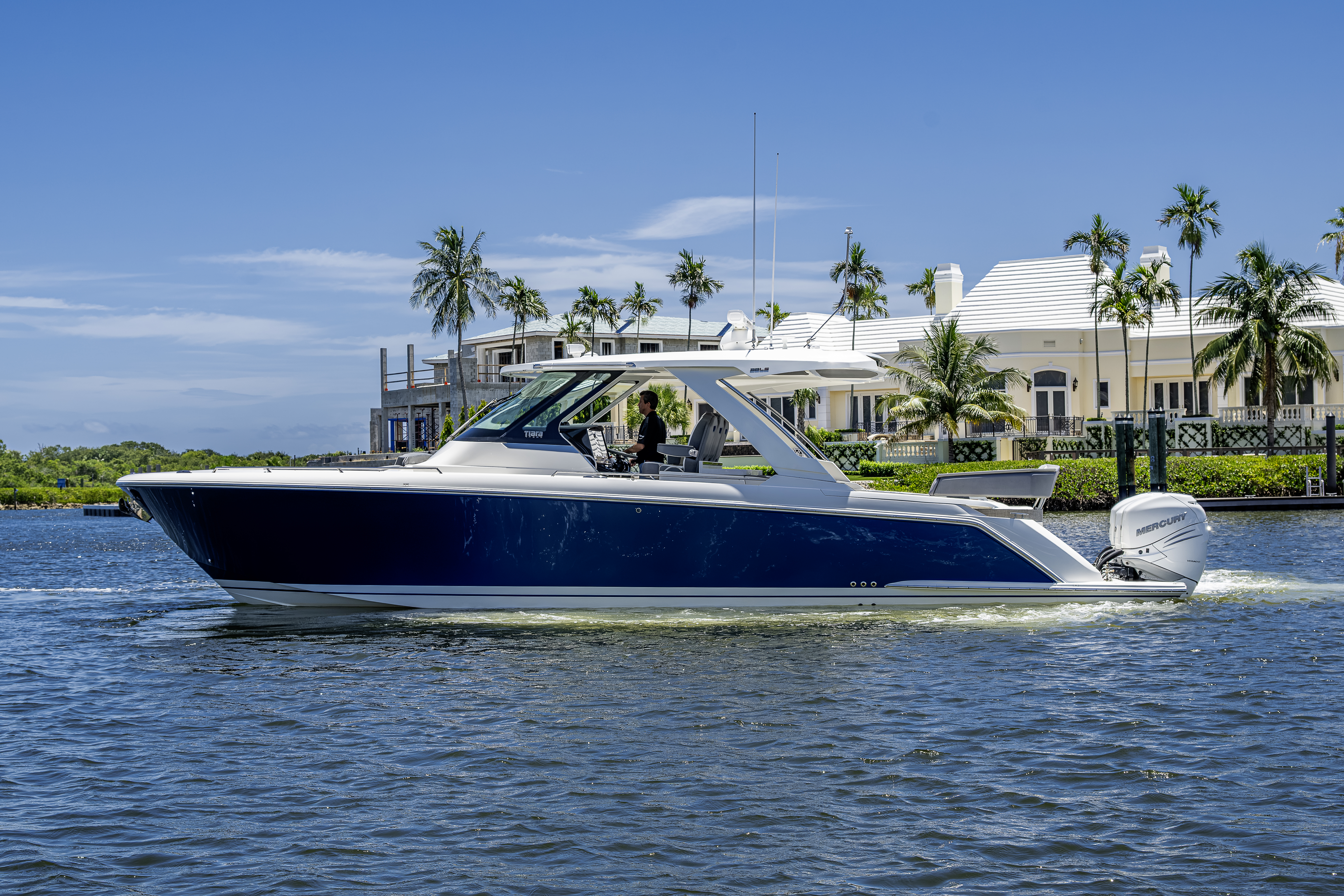 38 Tiara yacht photo 10