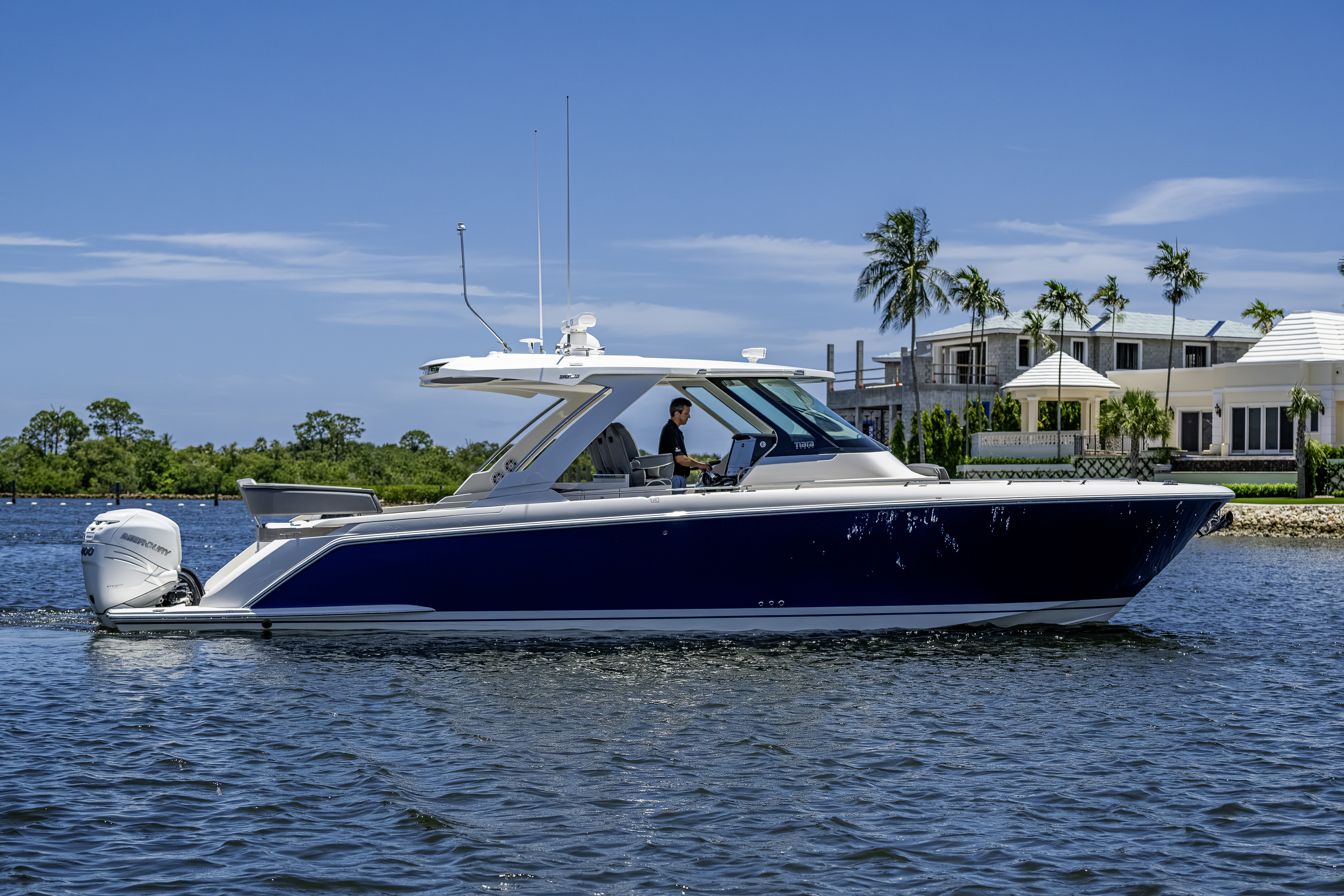 38 Tiara yacht photo 1