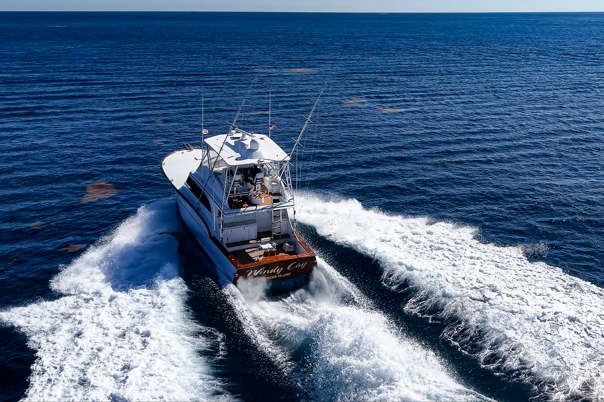 Windy Cay yacht photo 33