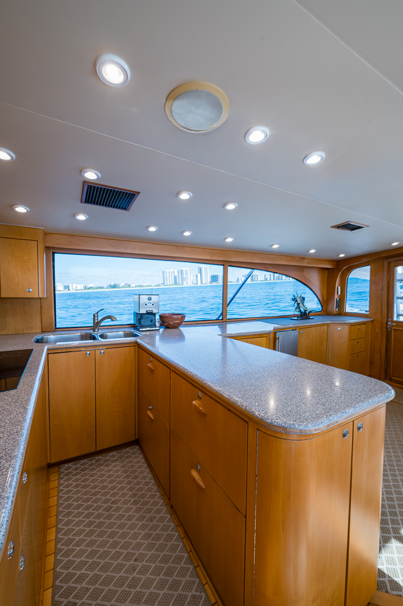 Windy Cay yacht photo 105