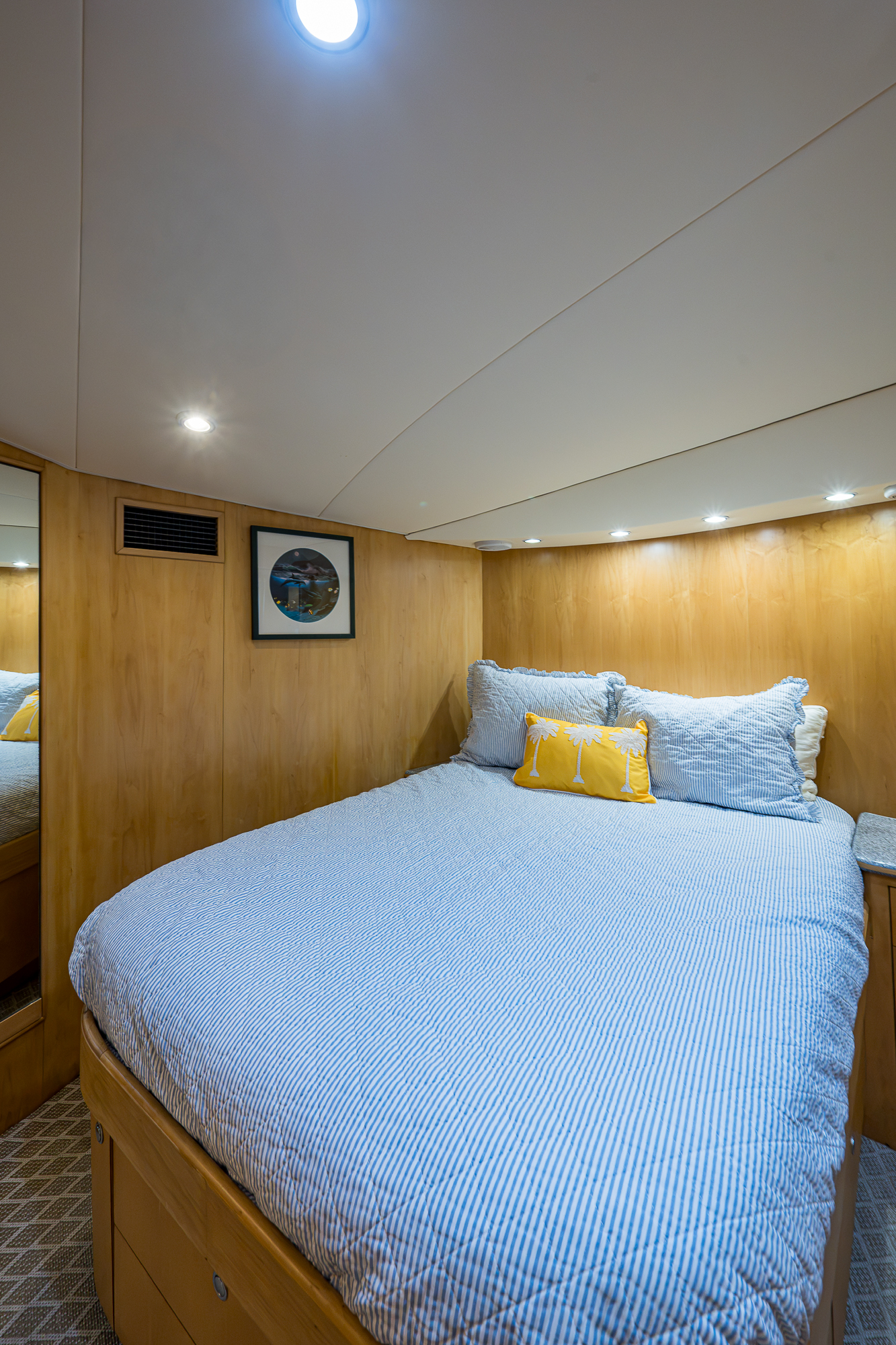 Windy Cay yacht photo 123