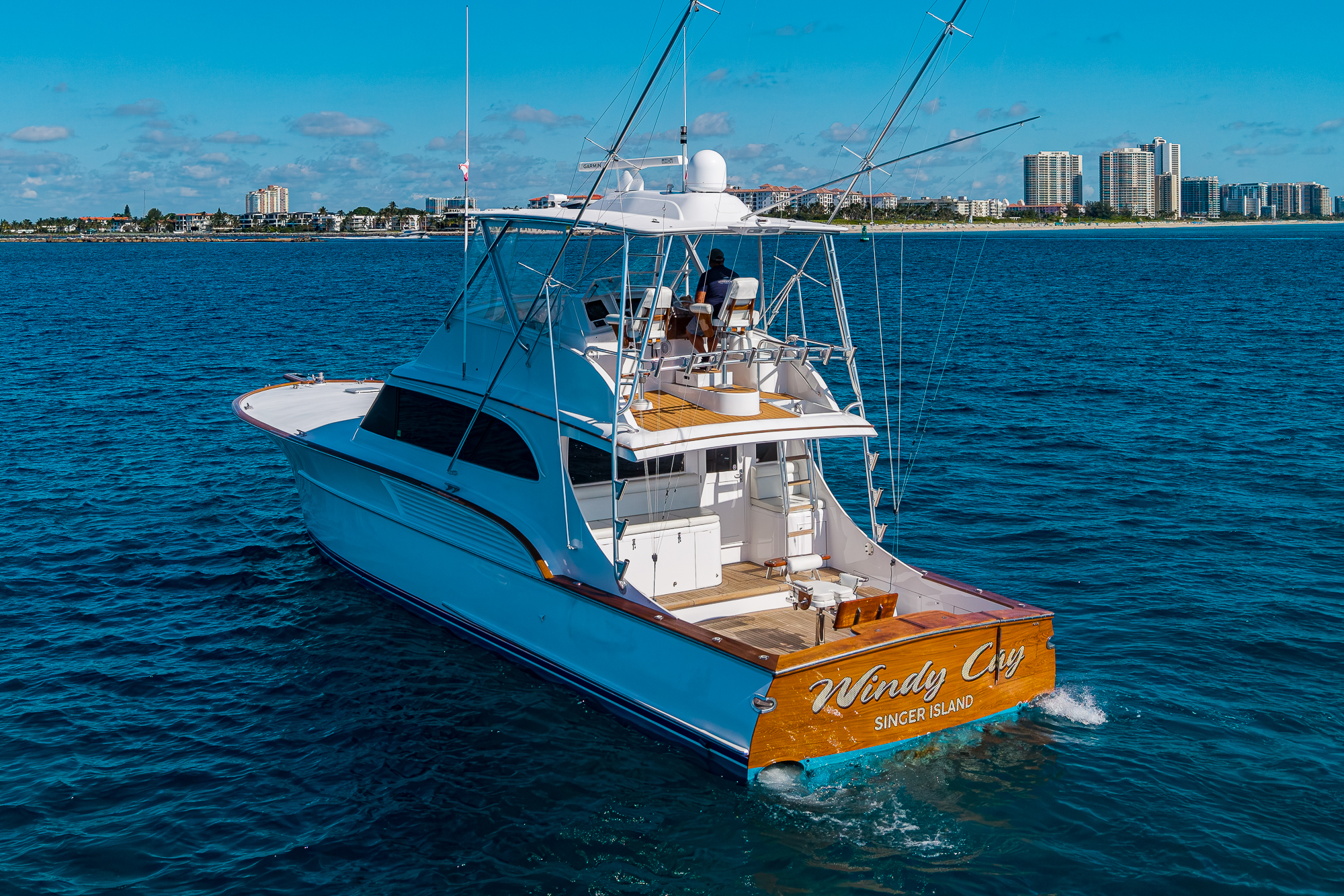 Windy Cay yacht photo 1
