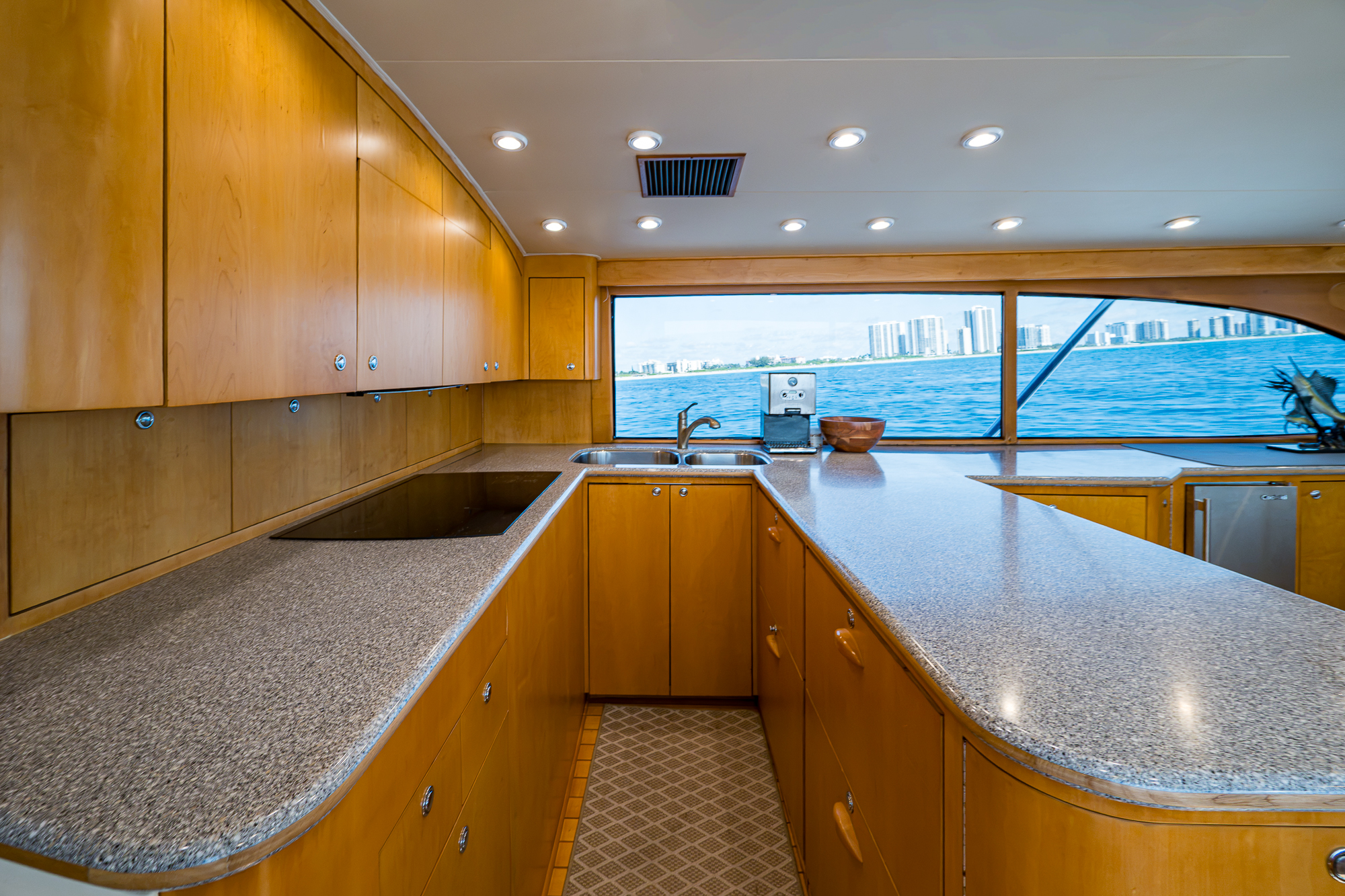 Windy Cay yacht photo 106