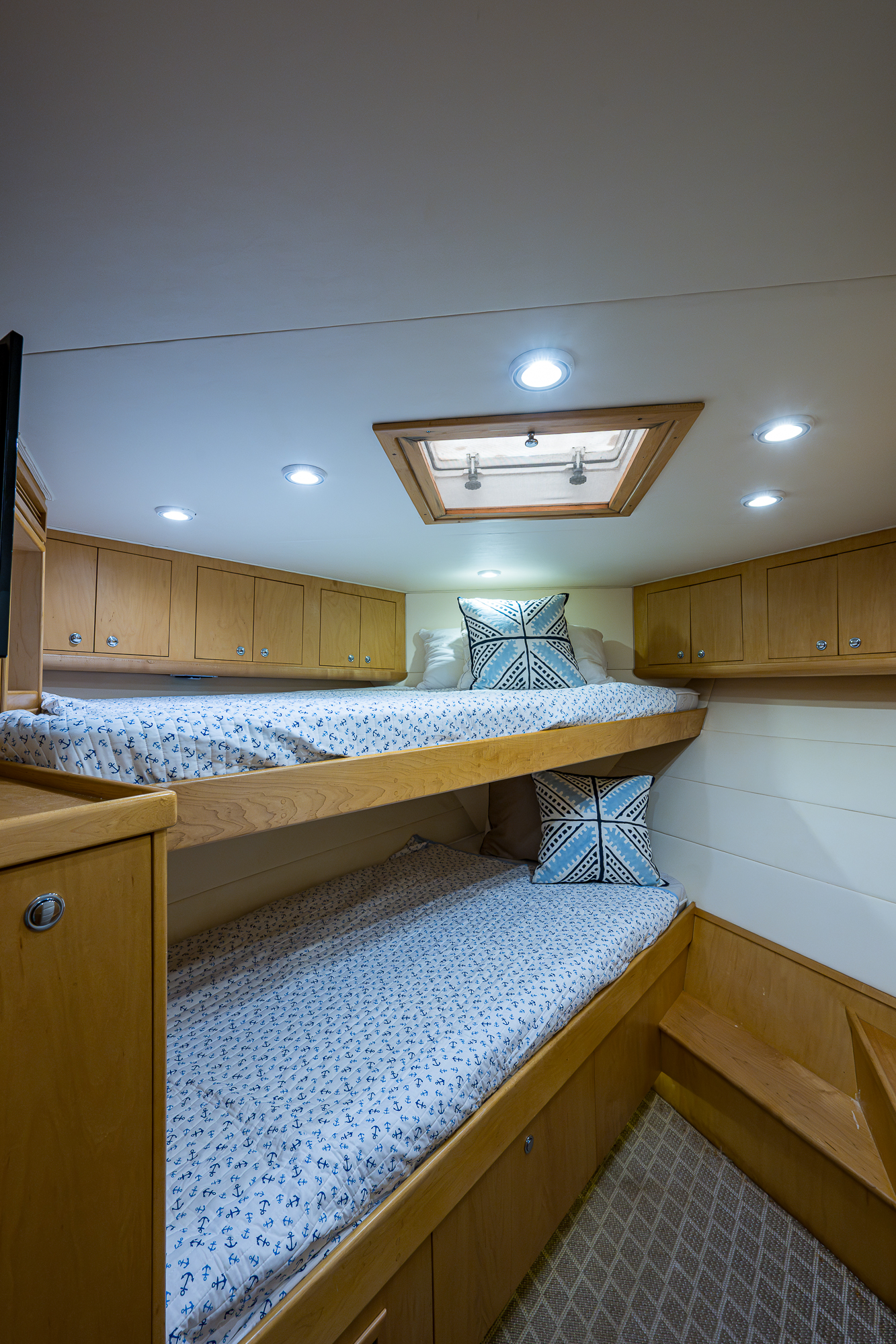 Windy Cay yacht photo 119