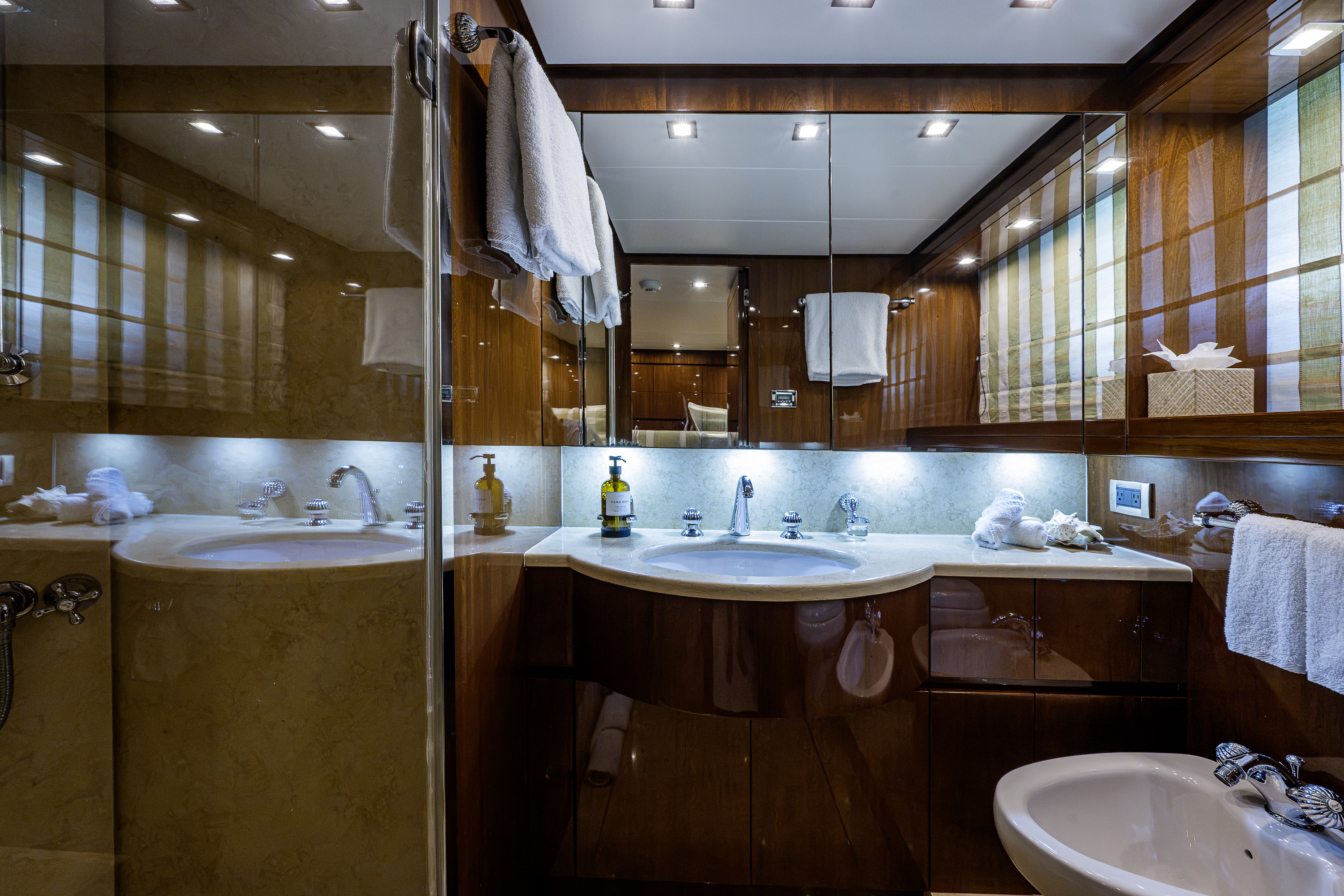 Aleghi yacht photo 148