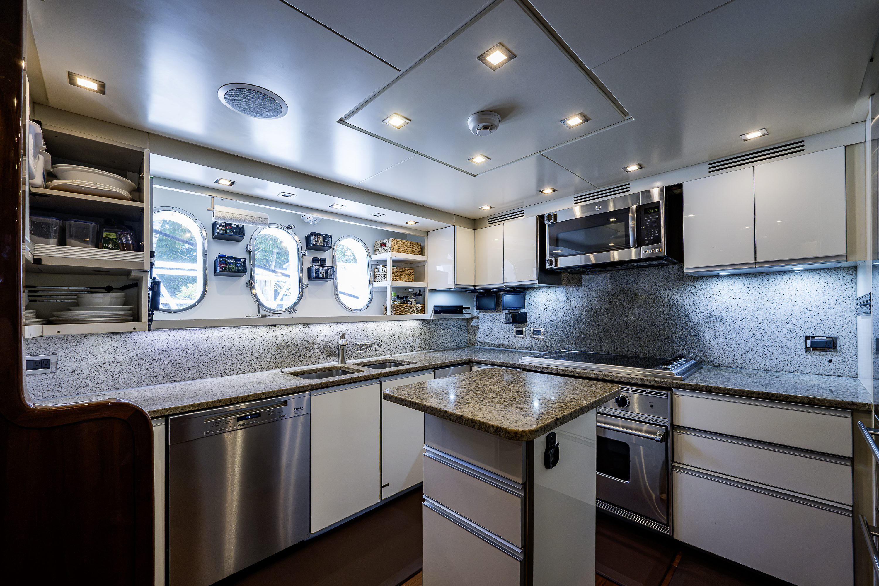 Aleghi yacht photo 132