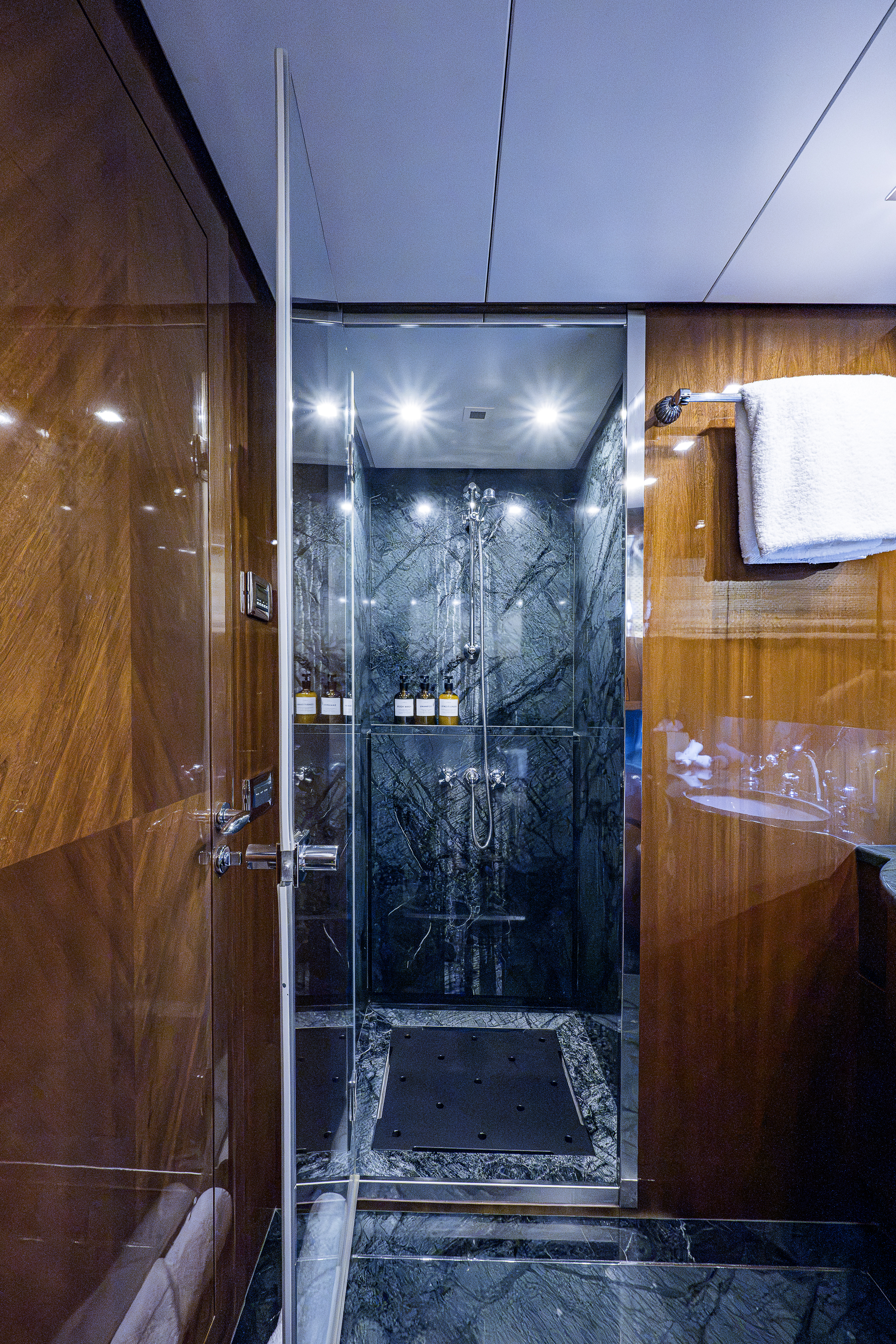 Aleghi yacht photo 172