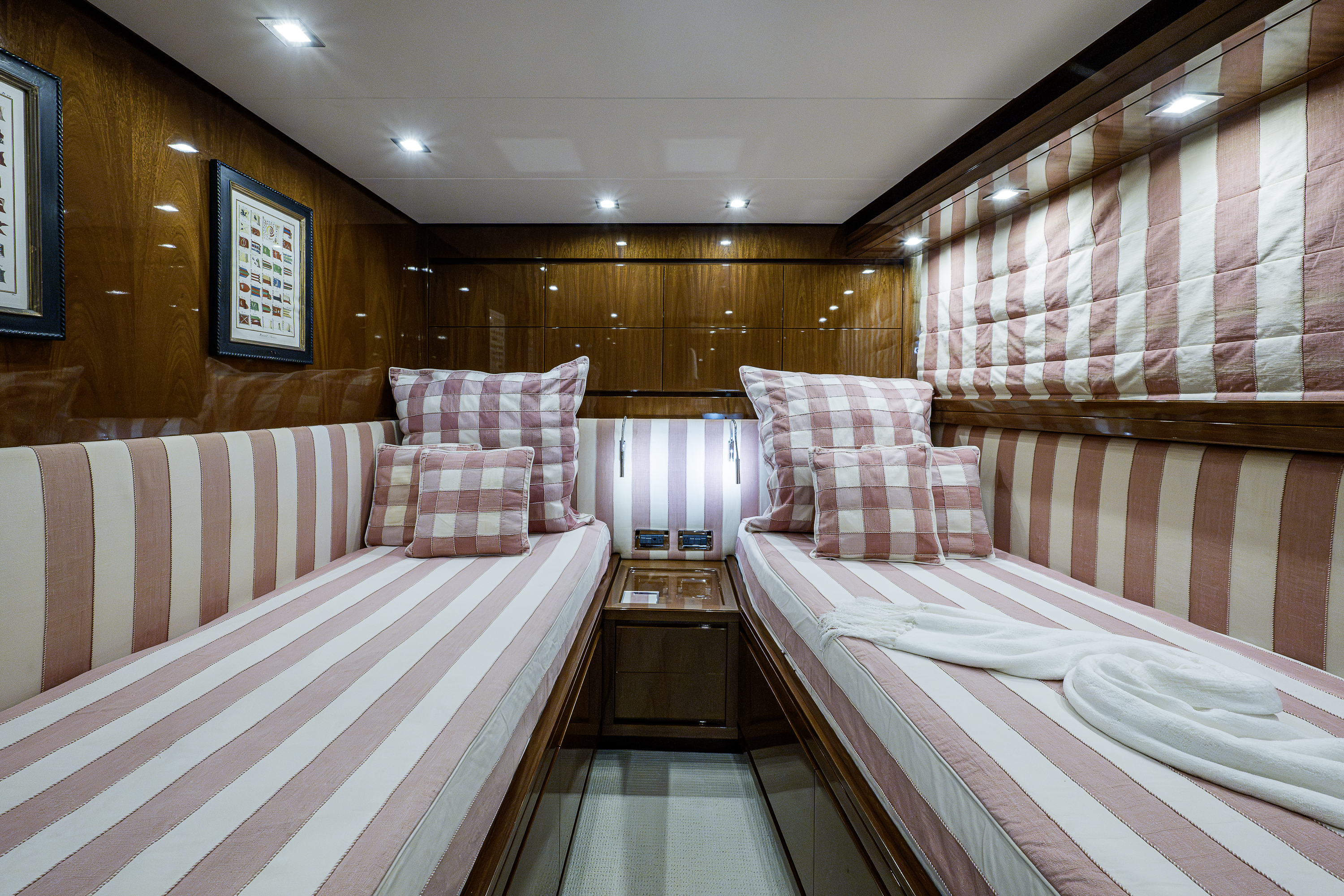 Aleghi yacht photo 154